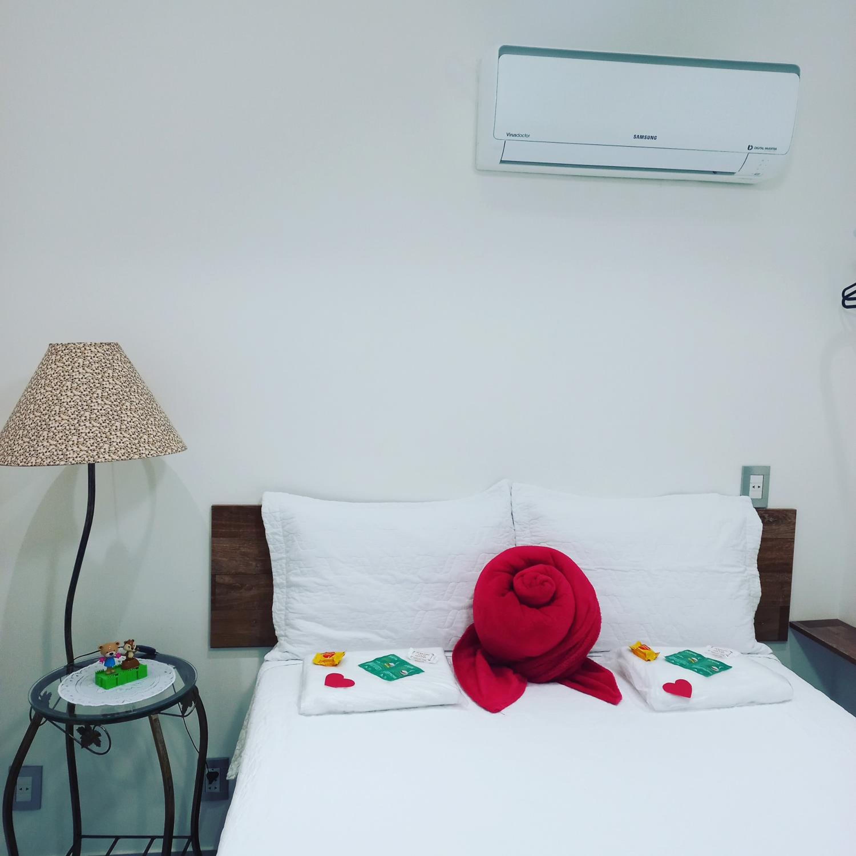 Suite with Balcony - Photo 9