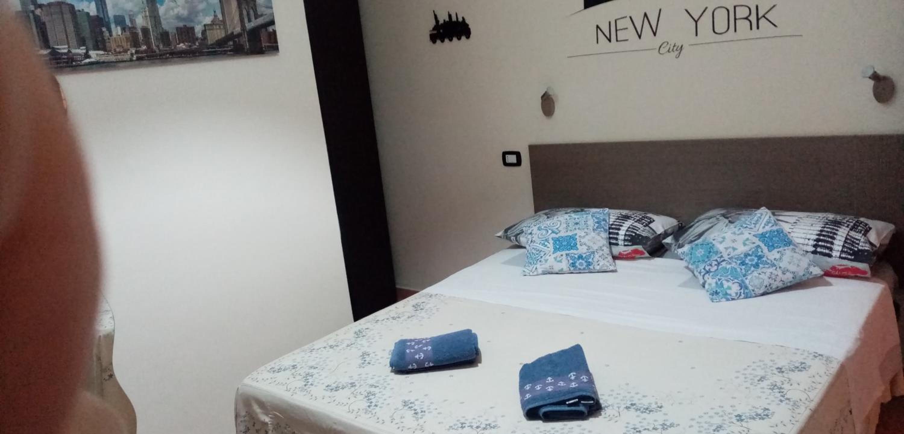 Standard Double Room With Shared Bathroom photo 1