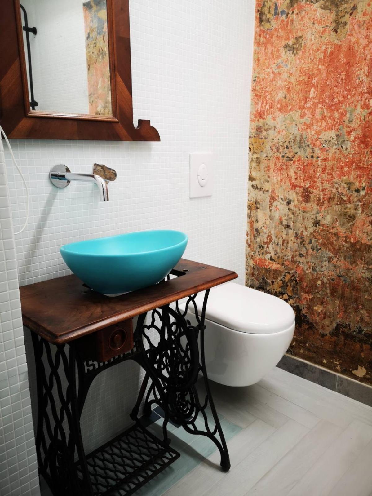 Studio Apartment - Photo 19
