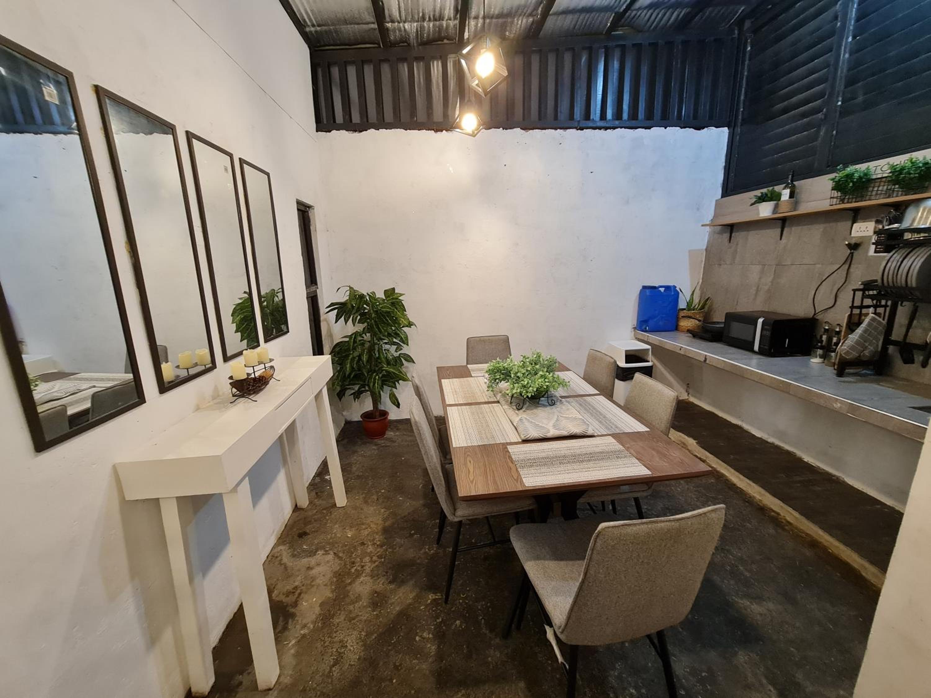 Three-Bedroom Apartment - Photo 15