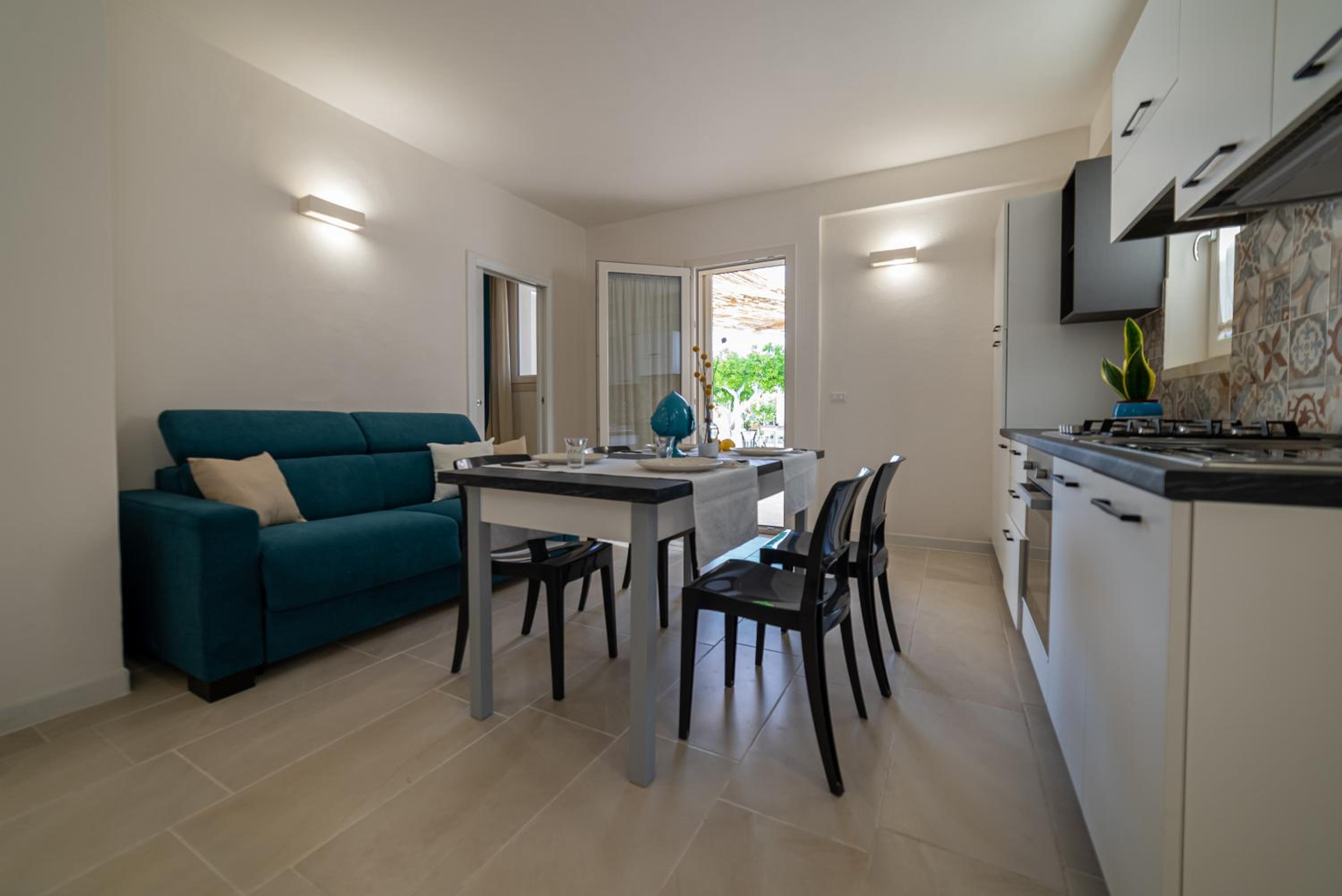 Apartment with Garden View - Photo 6