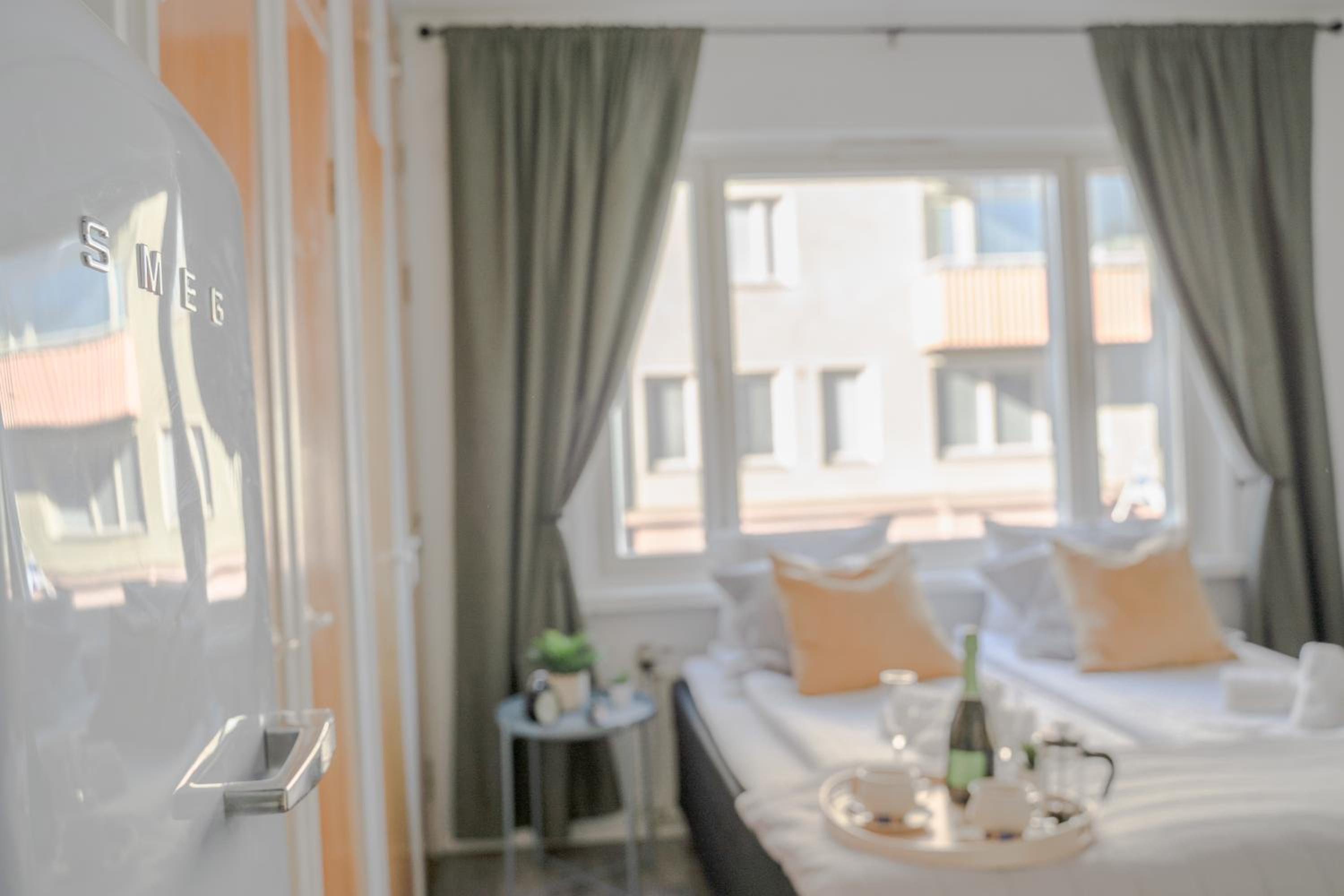 One-Bedroom Apartment - Photo 9