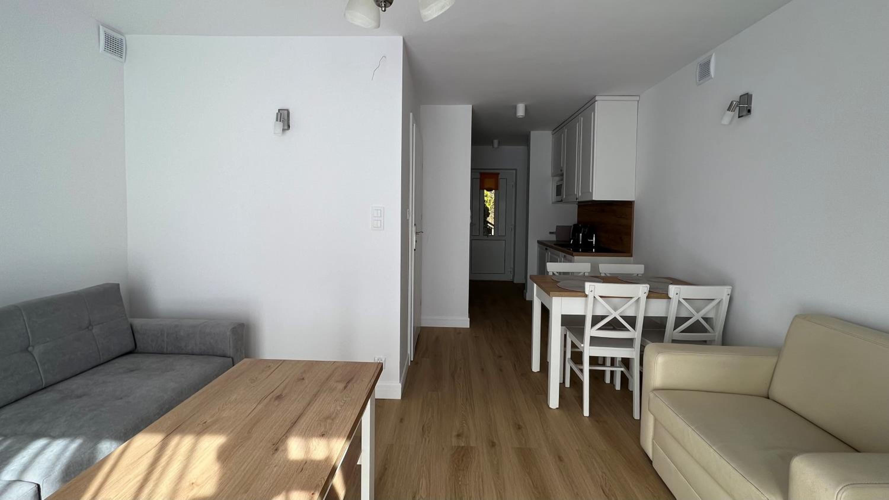 One-Bedroom Apartment photo 1