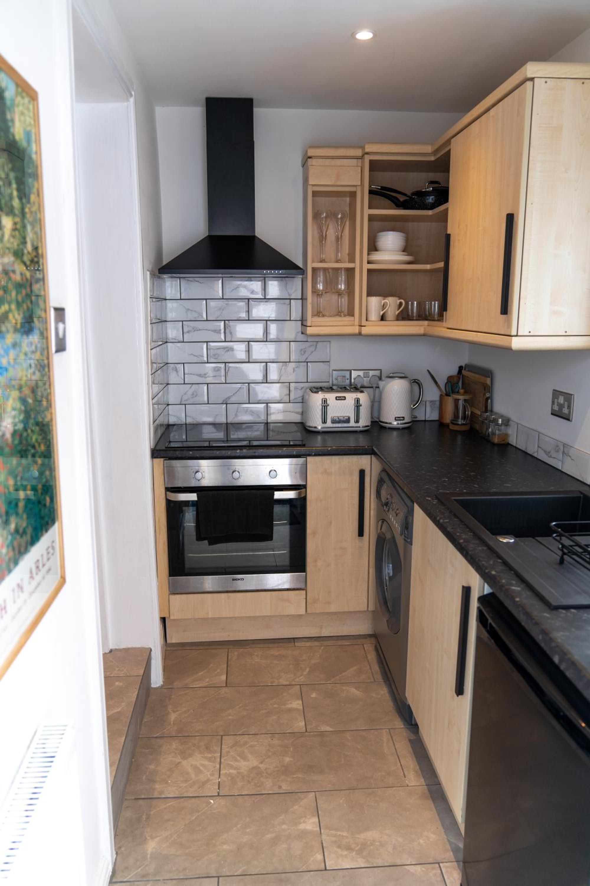 One-Bedroom Apartment - Photo 6