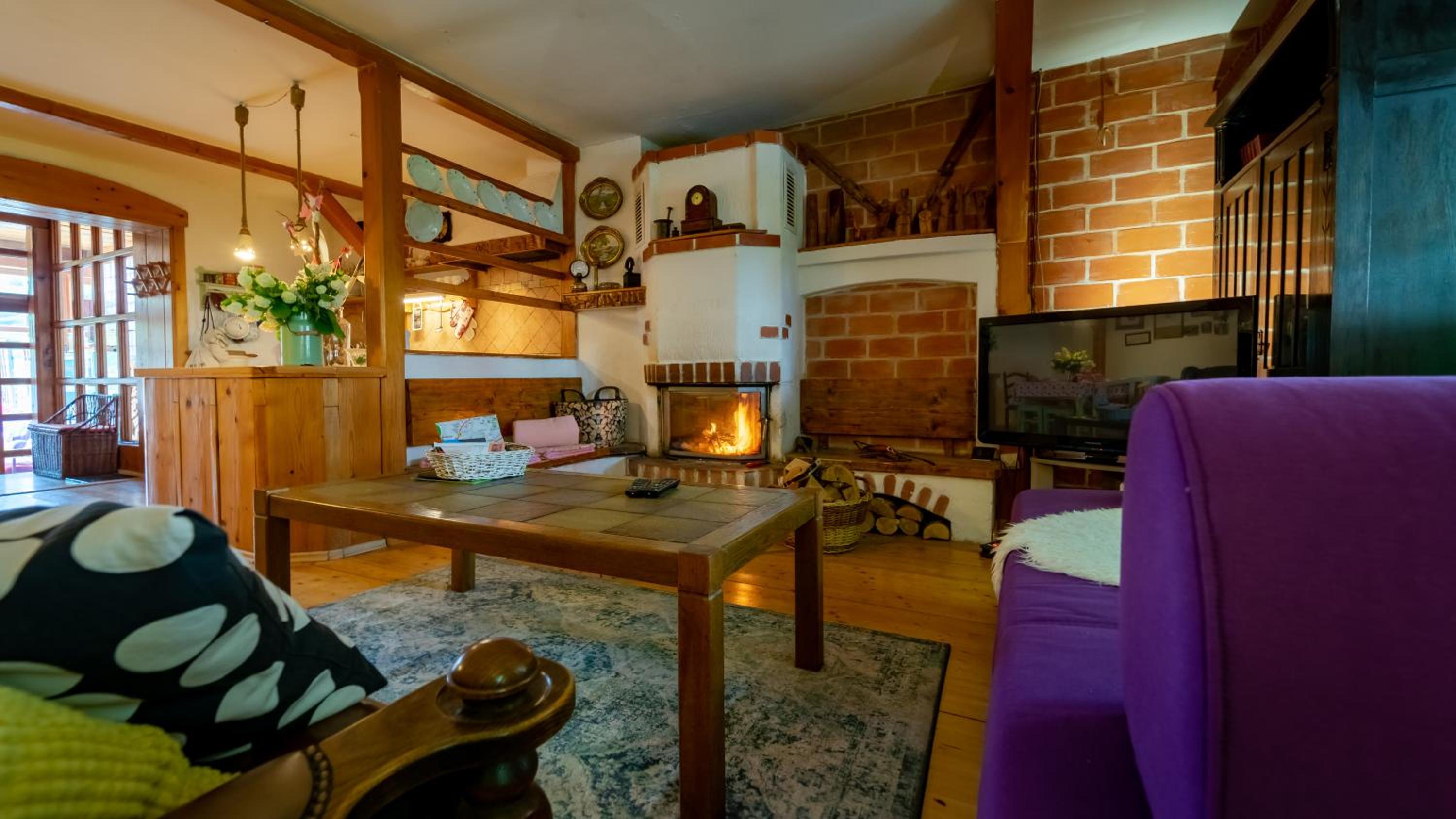 One-Bedroom Apartment - Photo 6