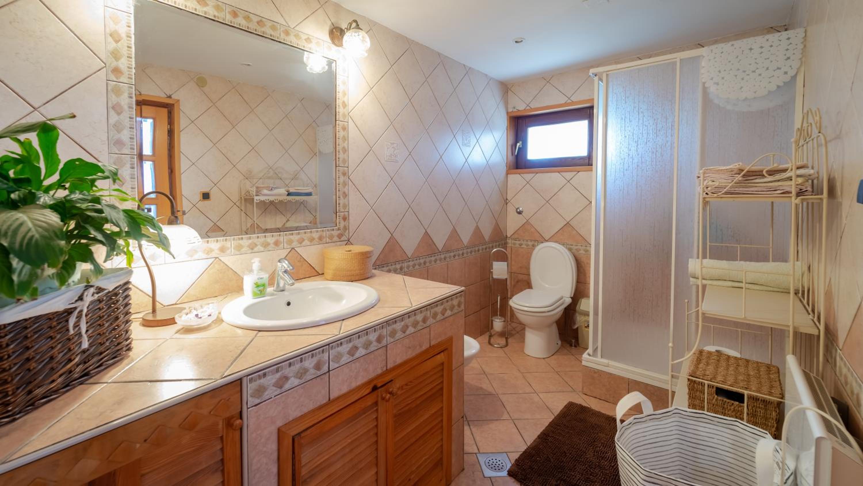 One-Bedroom Apartment - Photo 7