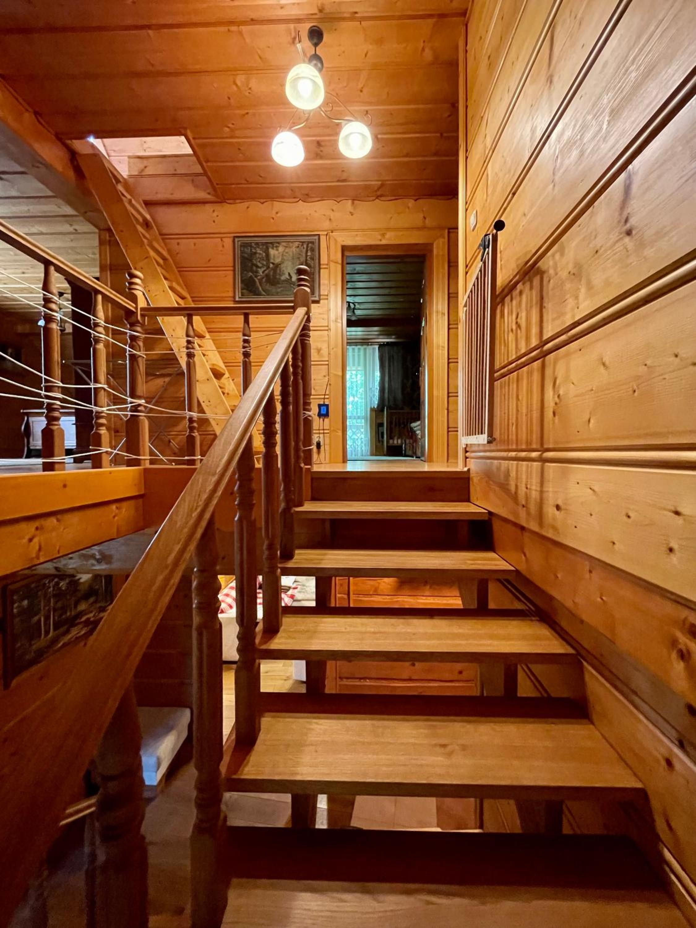 Four-Bedroom House - Photo 11