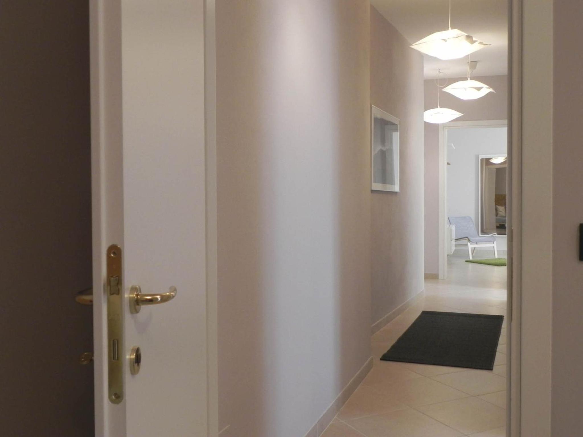 Superior Three-Bedroom Apartment photo 2