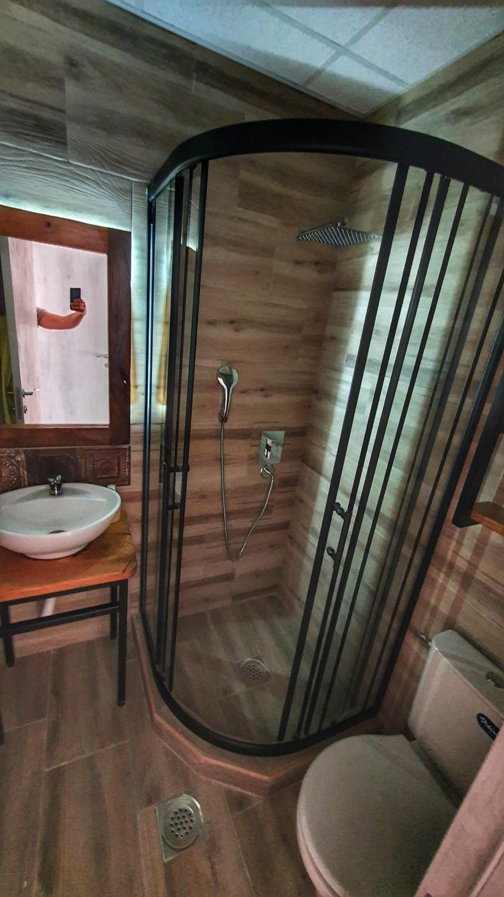 Double Room with Private Bathroom photo 3