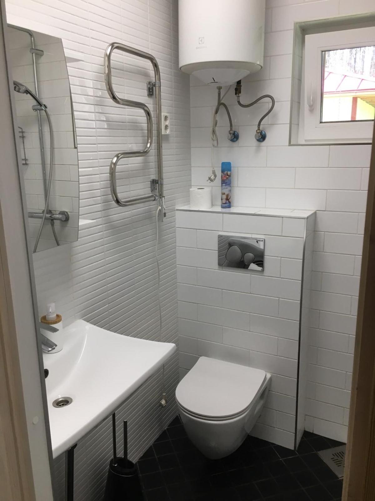 One-Bedroom House - Photo 11