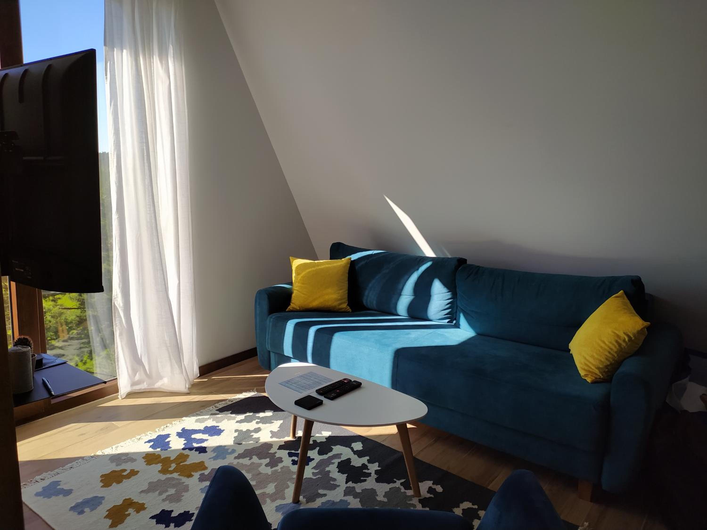 One-Bedroom Apartment photo 1