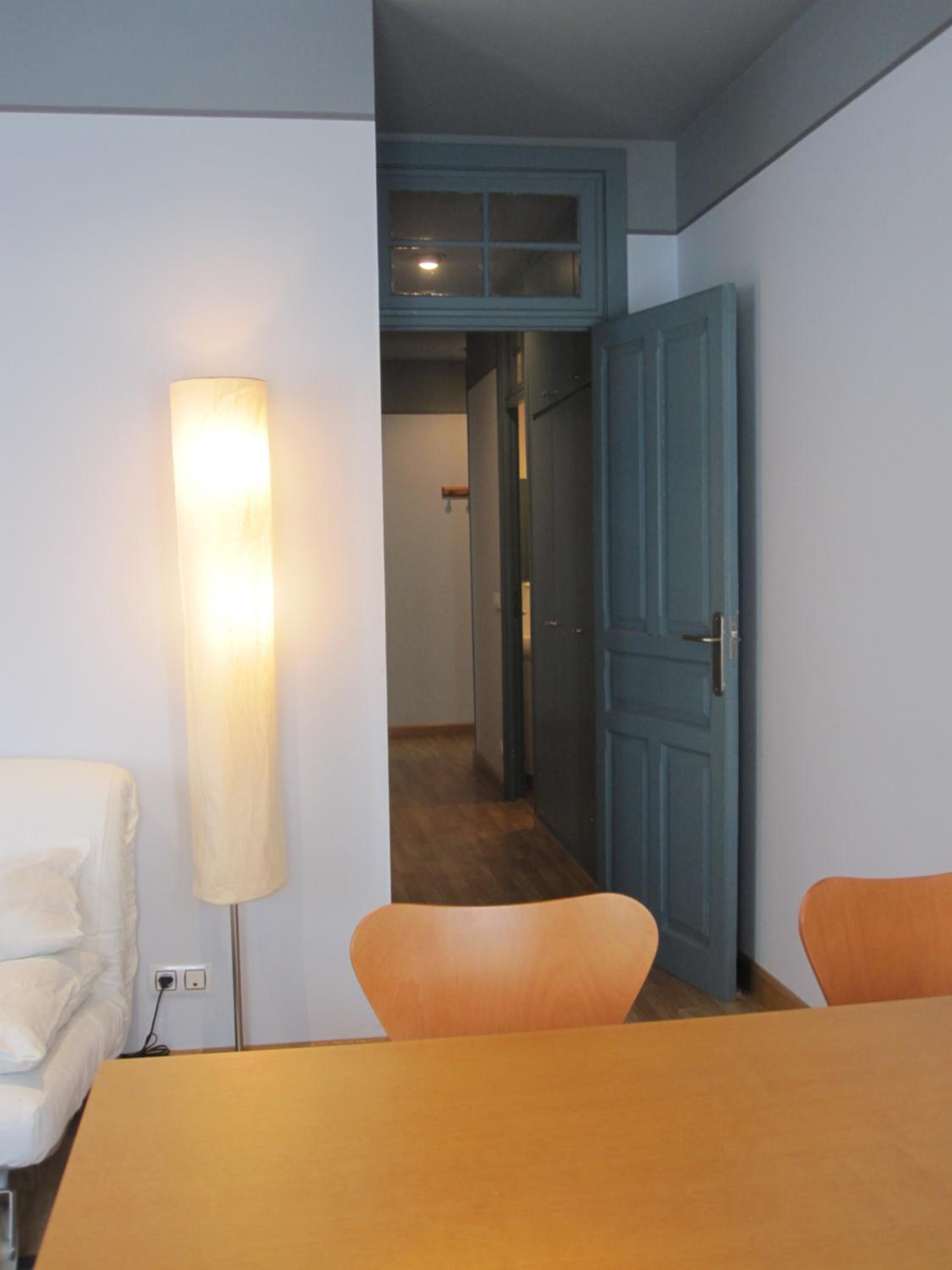 Apartment photo 2