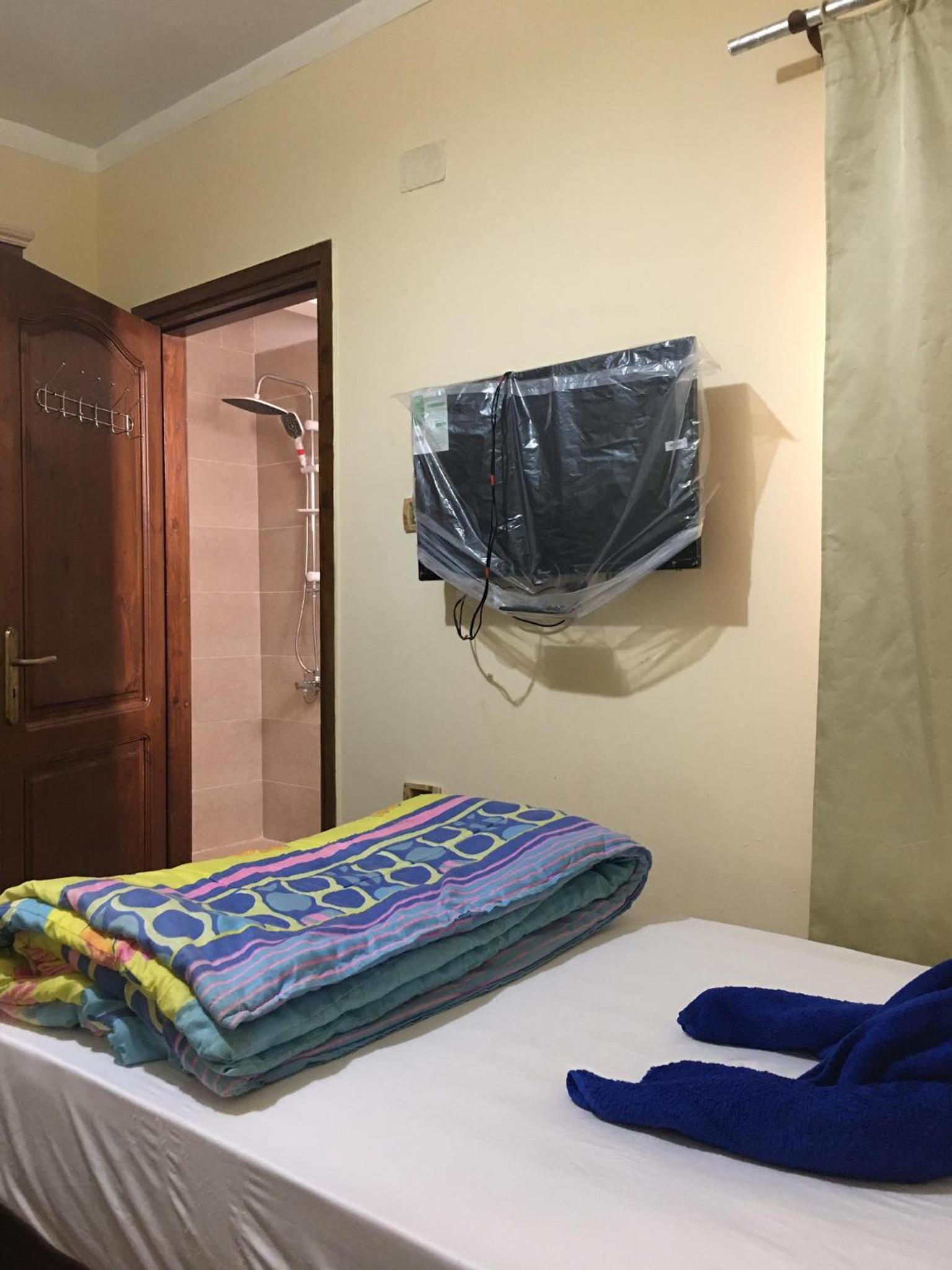 Double or Twin Room with Bathroom photo 3