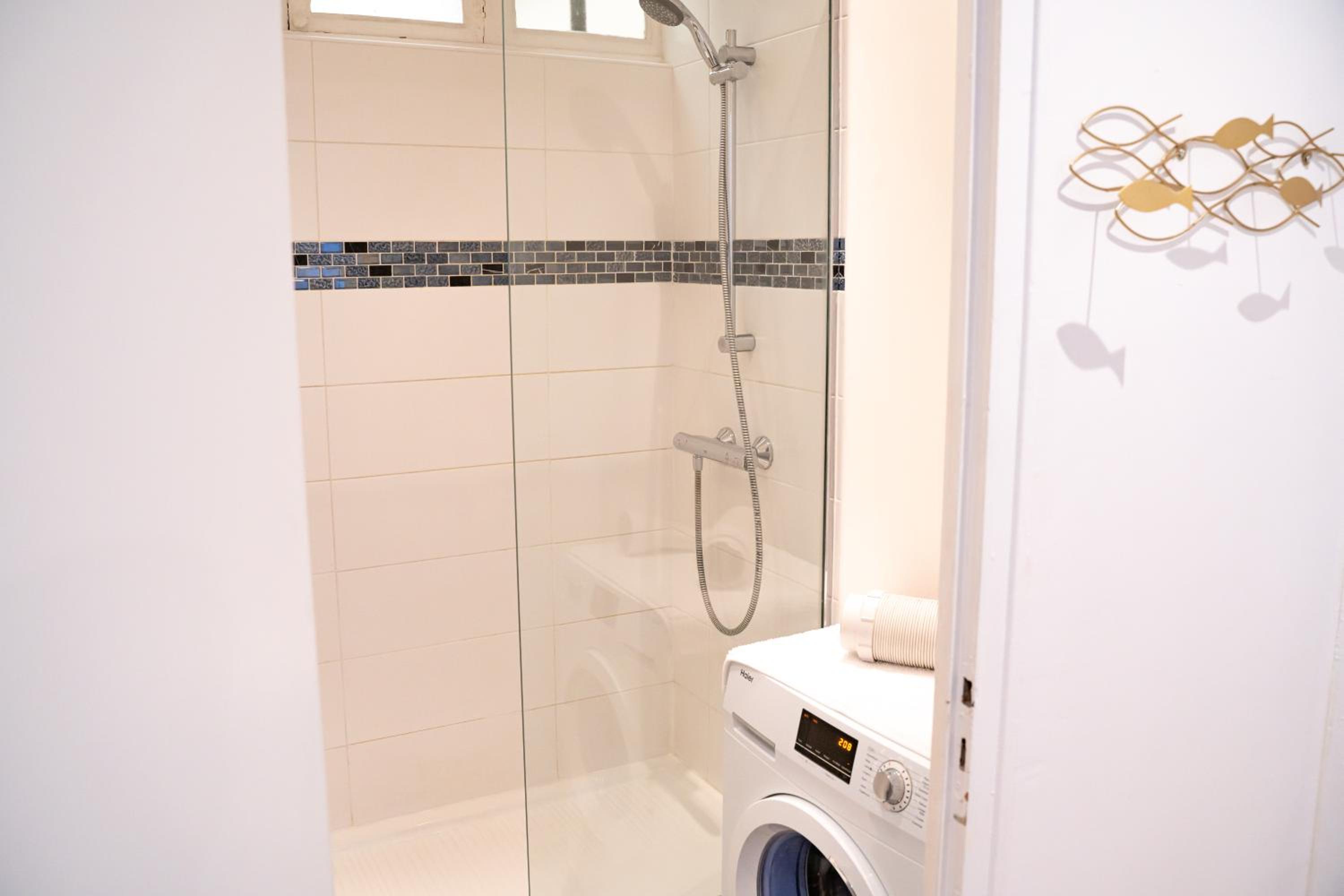 One-Bedroom Apartment - Photo 60