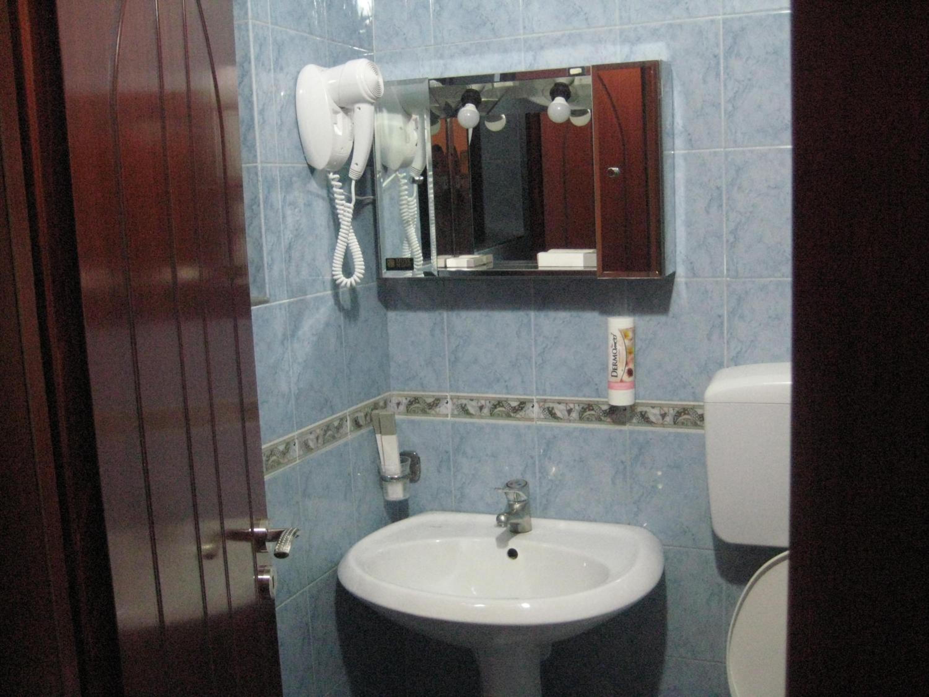 Standard Twin Room photo 2