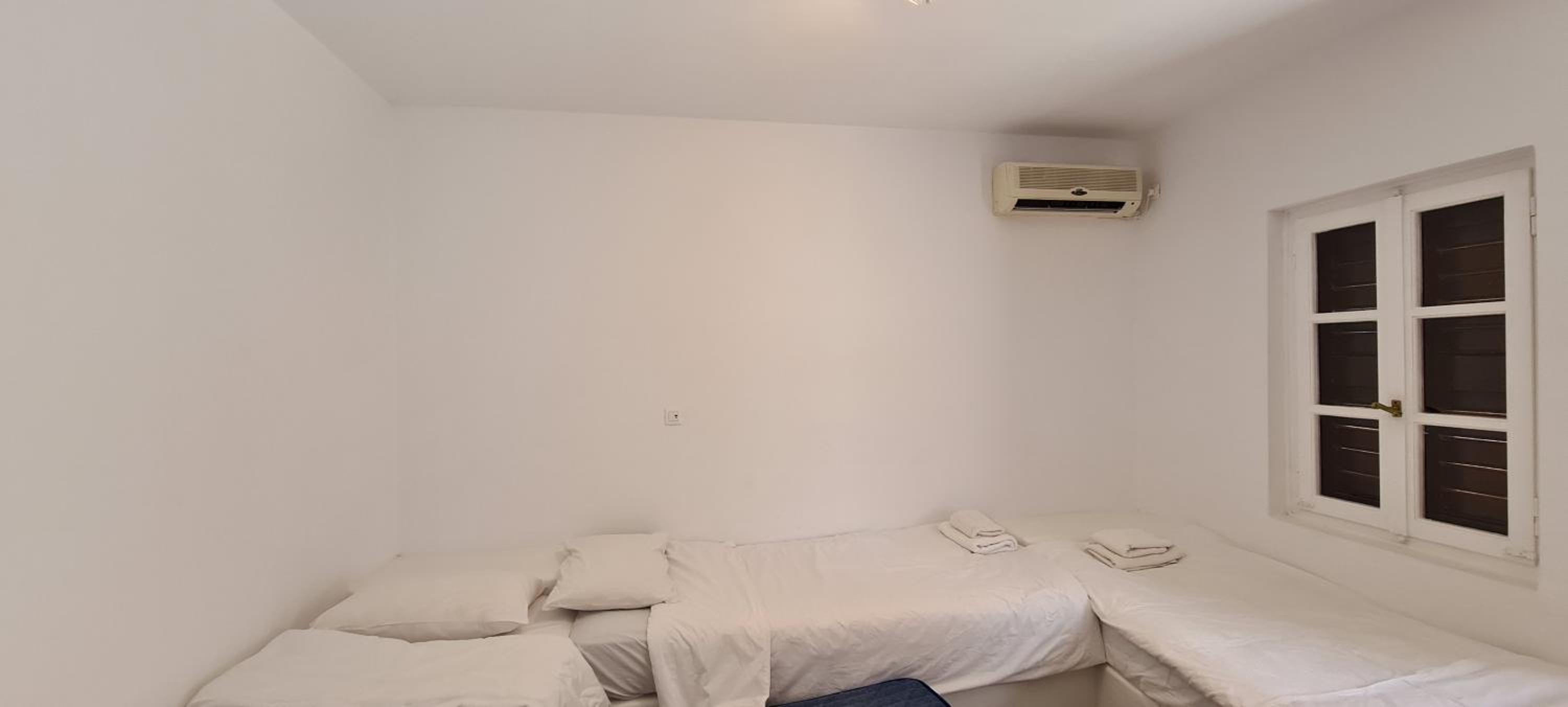 Family Room with Balcony photo 1