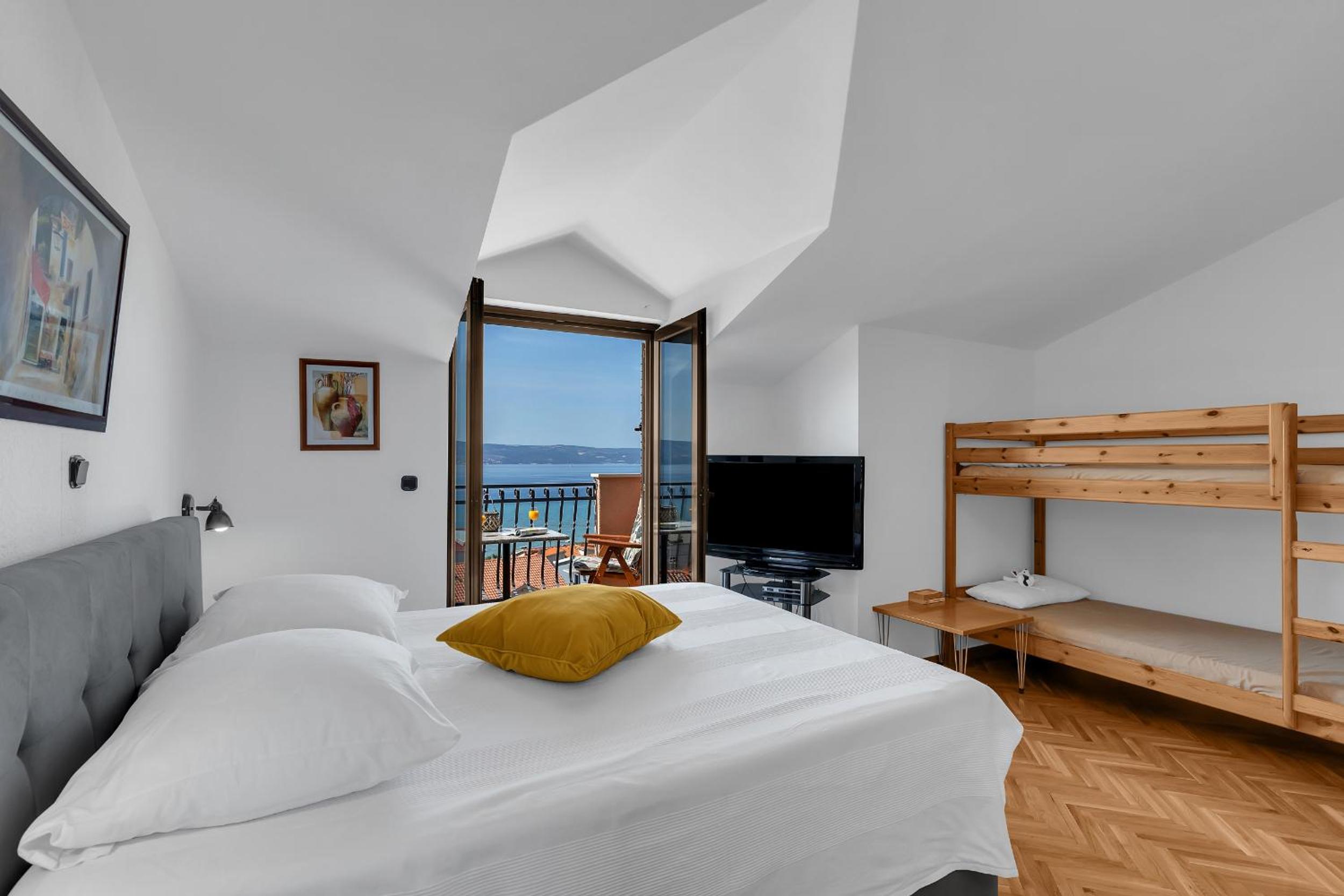 Family Room with Sea View