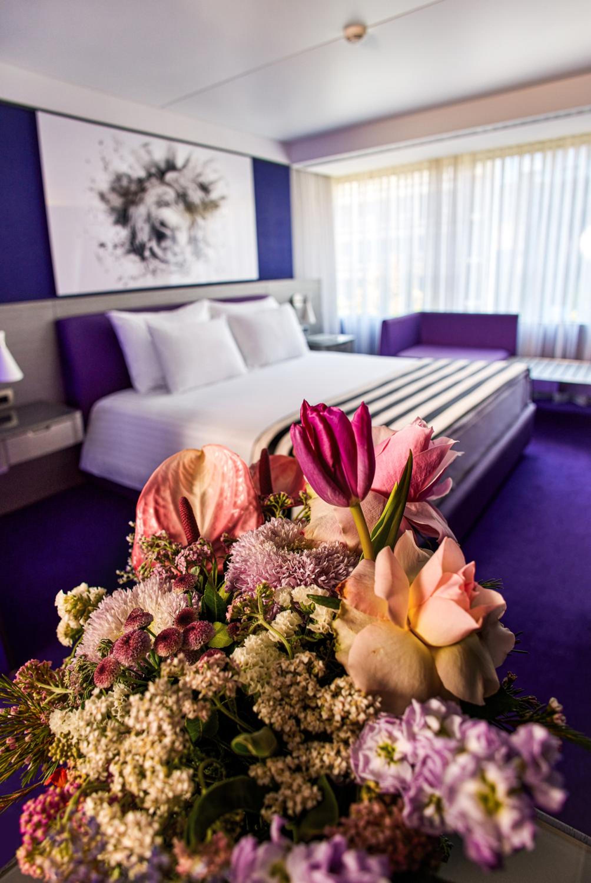 Double Room thumbnail 5