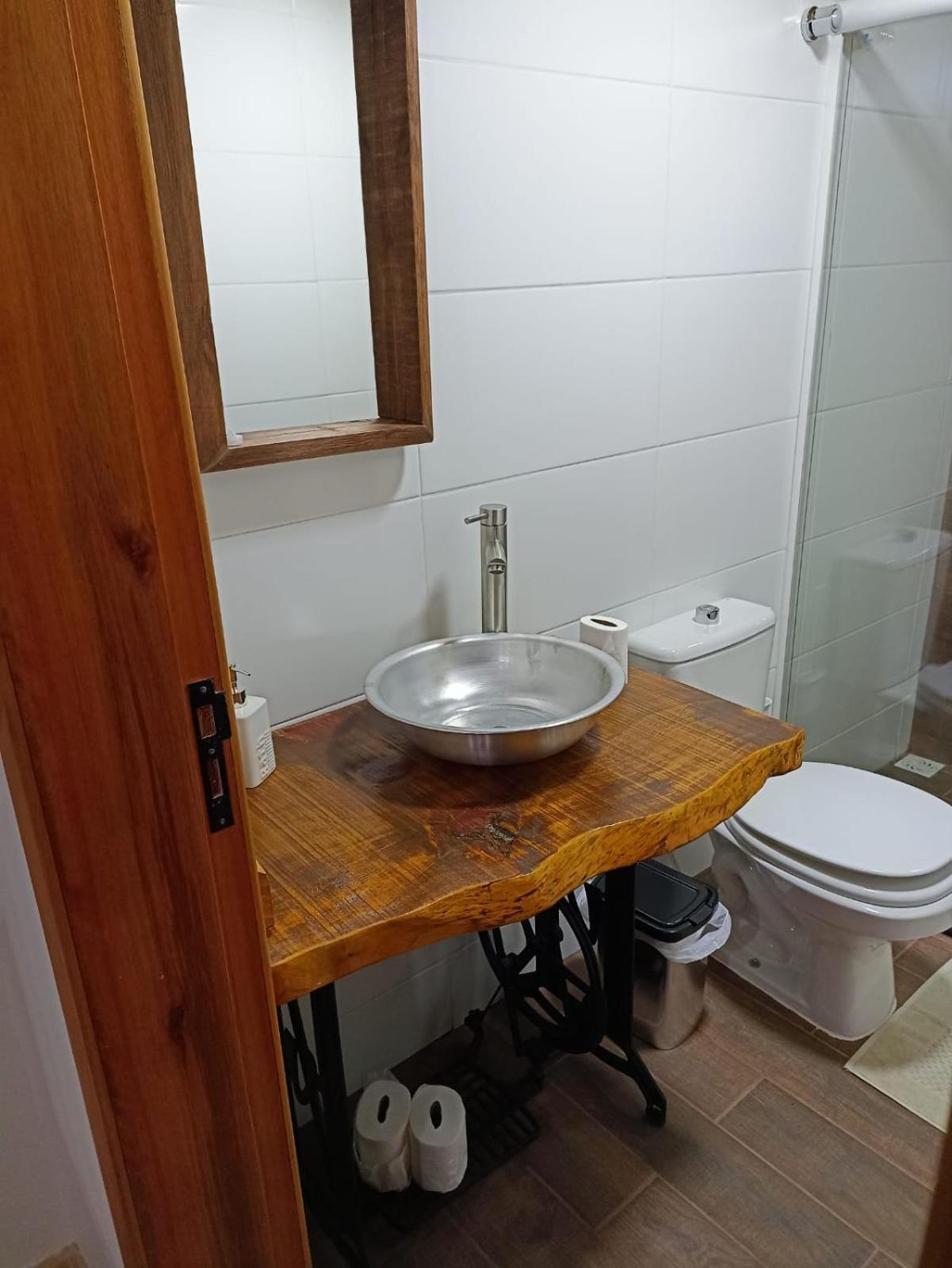 One-Bedroom House photo 2