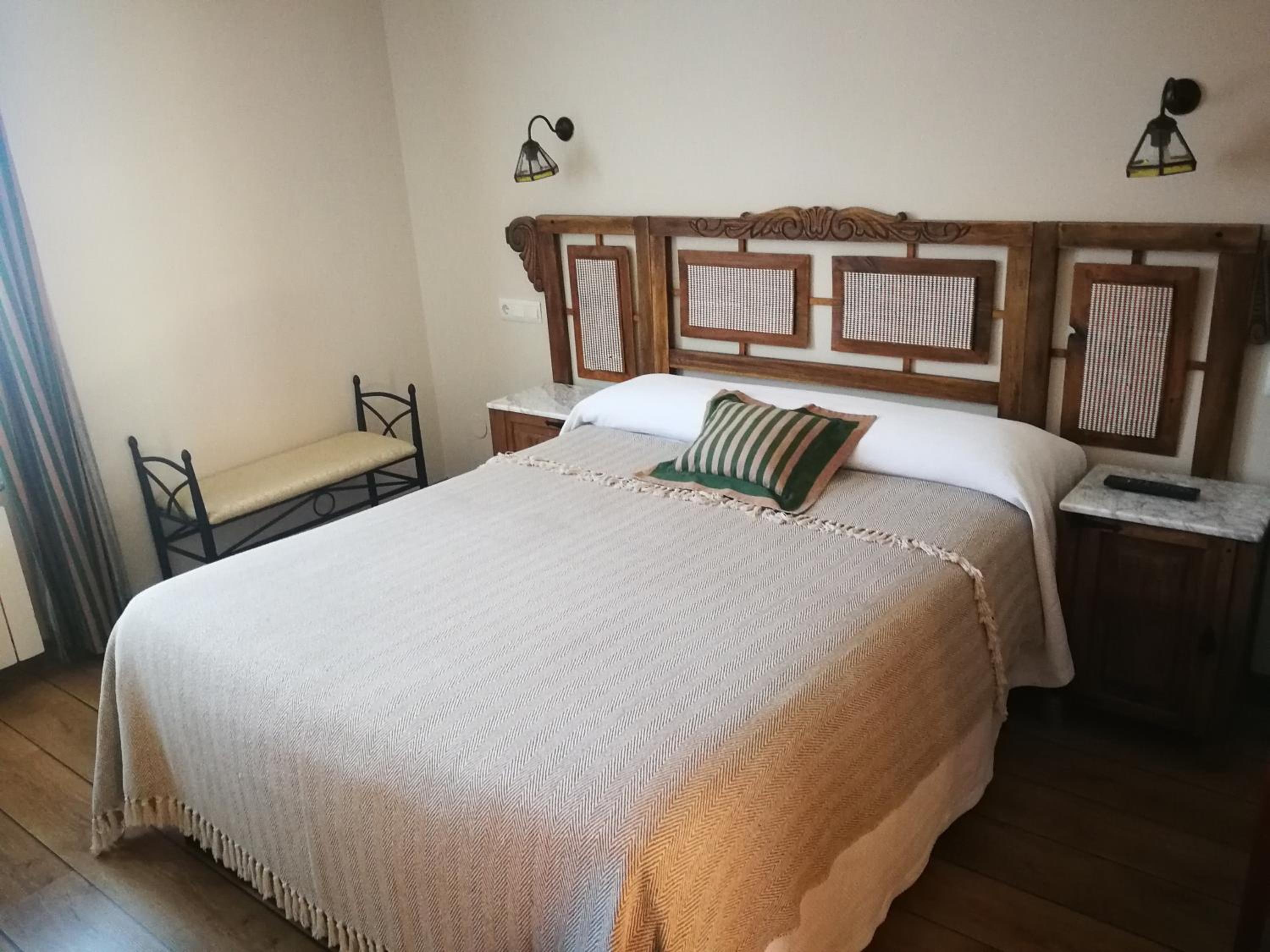 Double or Twin Room - Photo 1