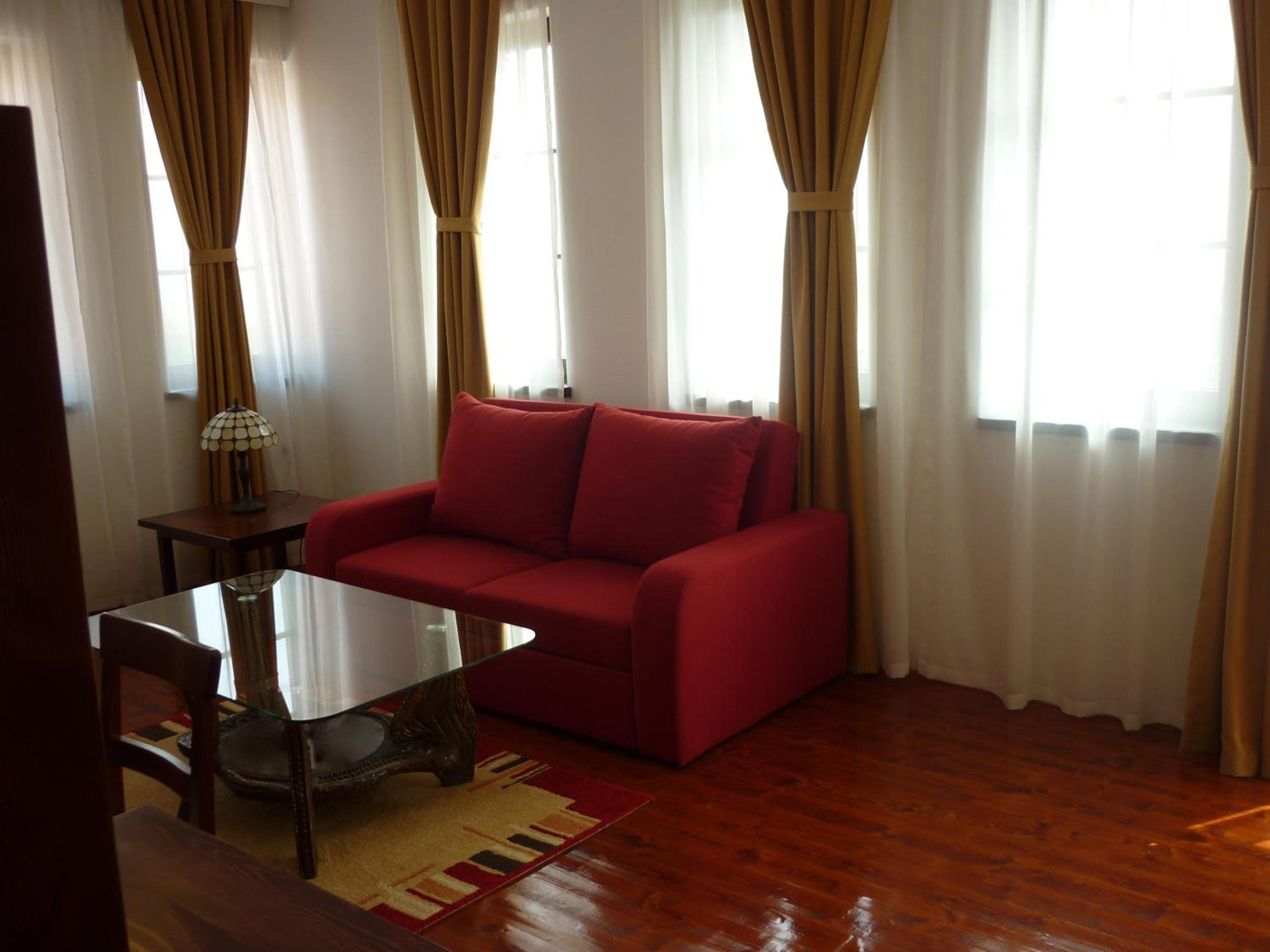 One-Bedroom Suite with Balcony photo 2