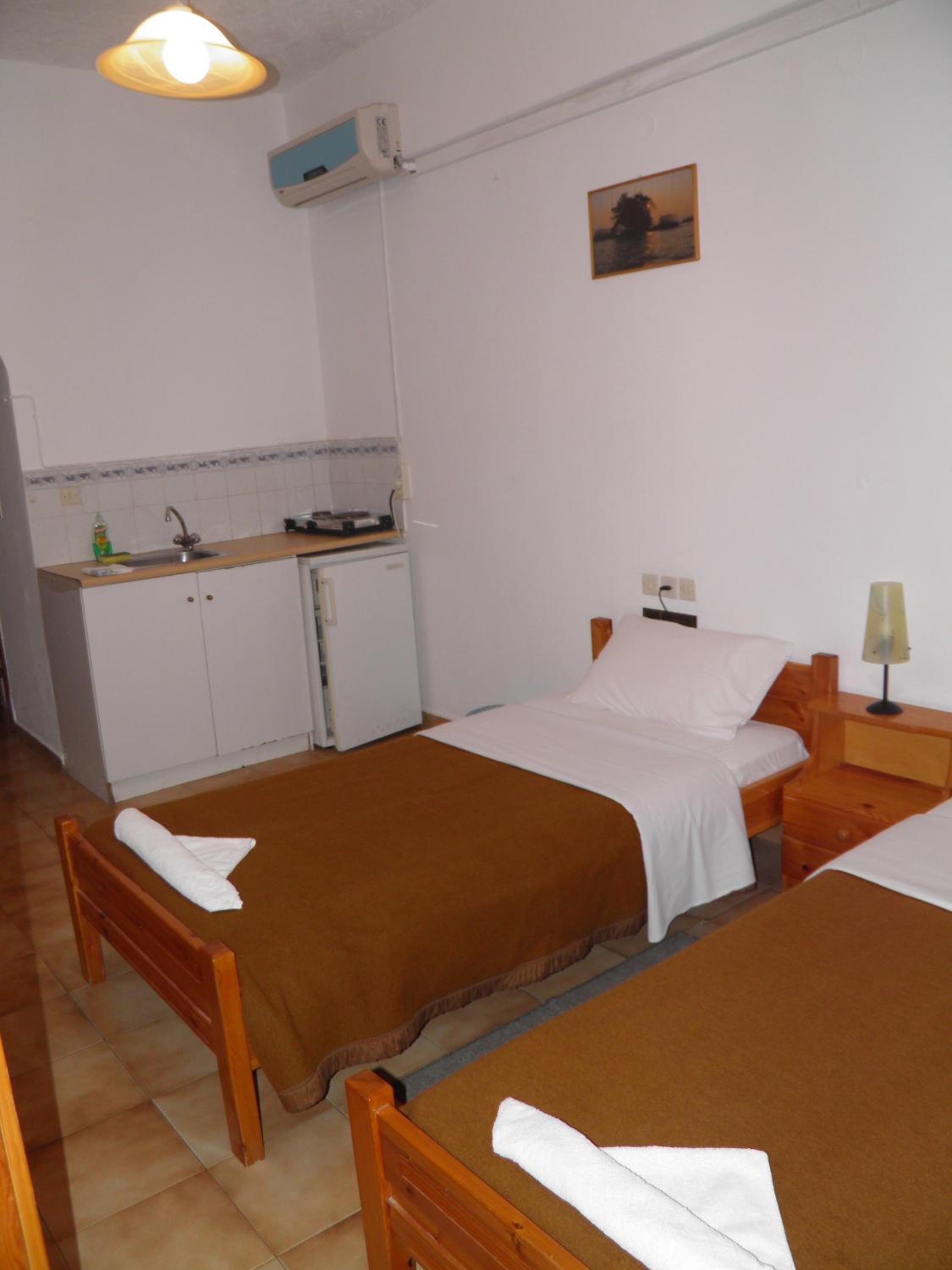 One-Bedroom Apartment - Photo 8