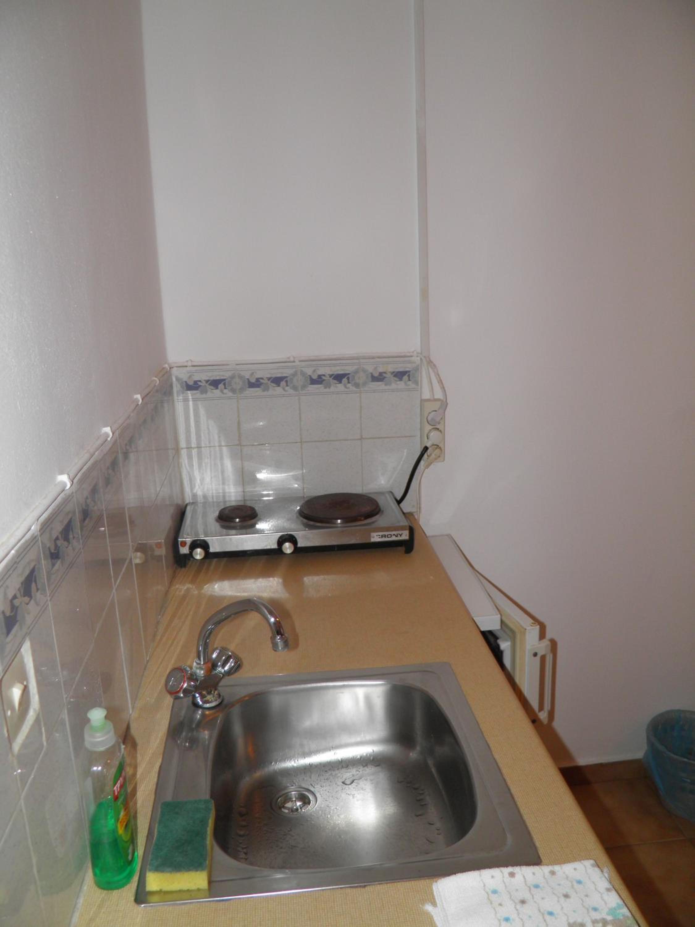 One-Bedroom Apartment - Photo 4