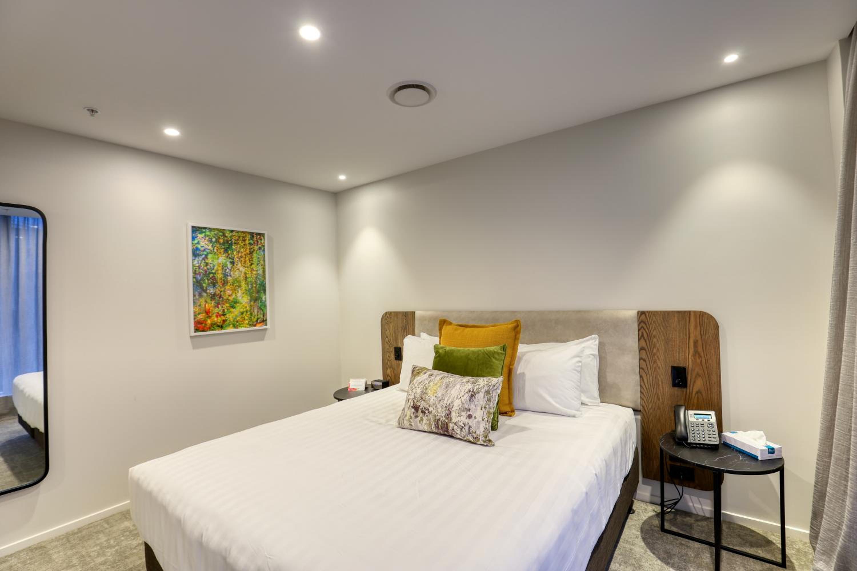 One-Bedroom King Suite - Photo 11