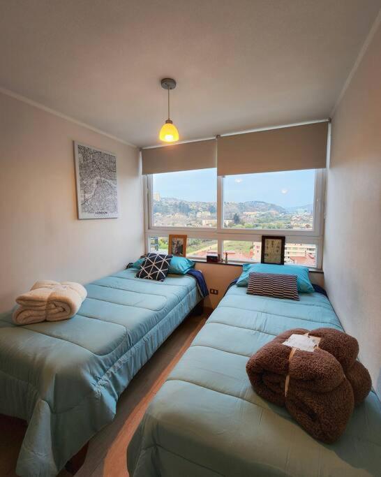 Three-Bedroom Apartment photo 2
