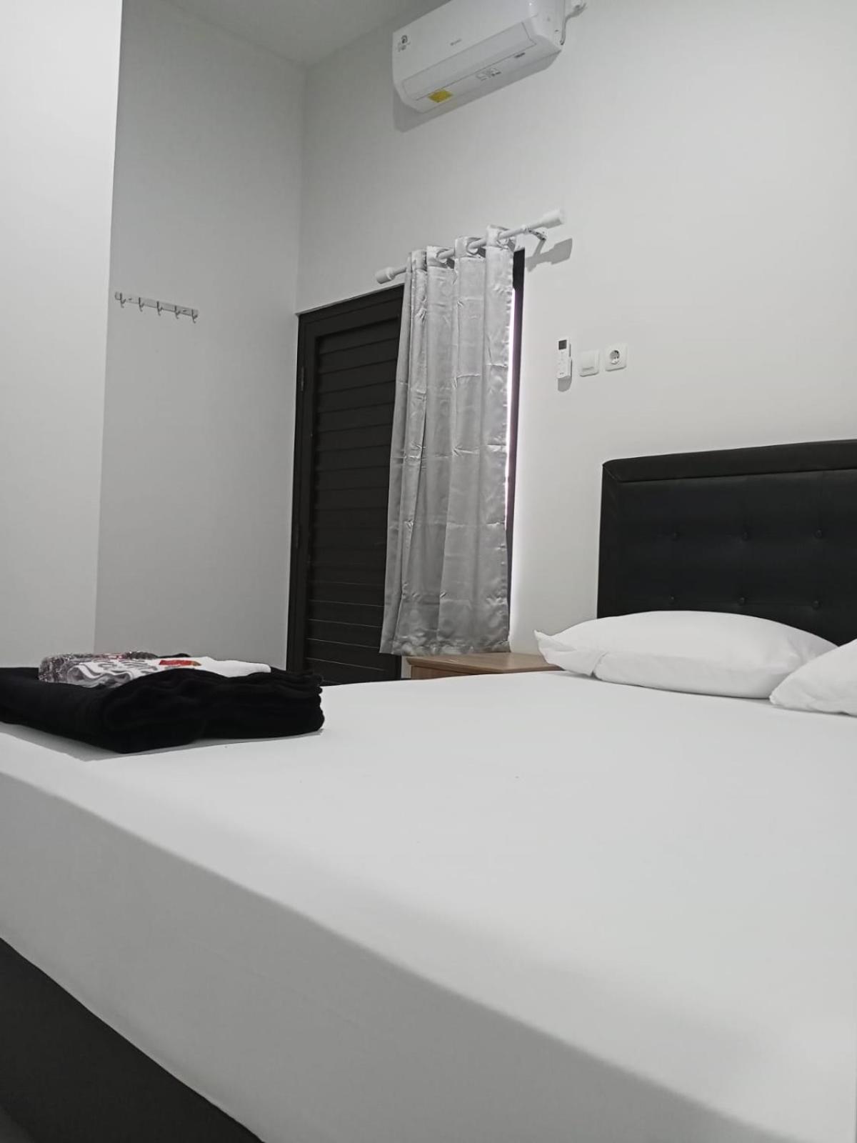 Budget Double Room photo 1