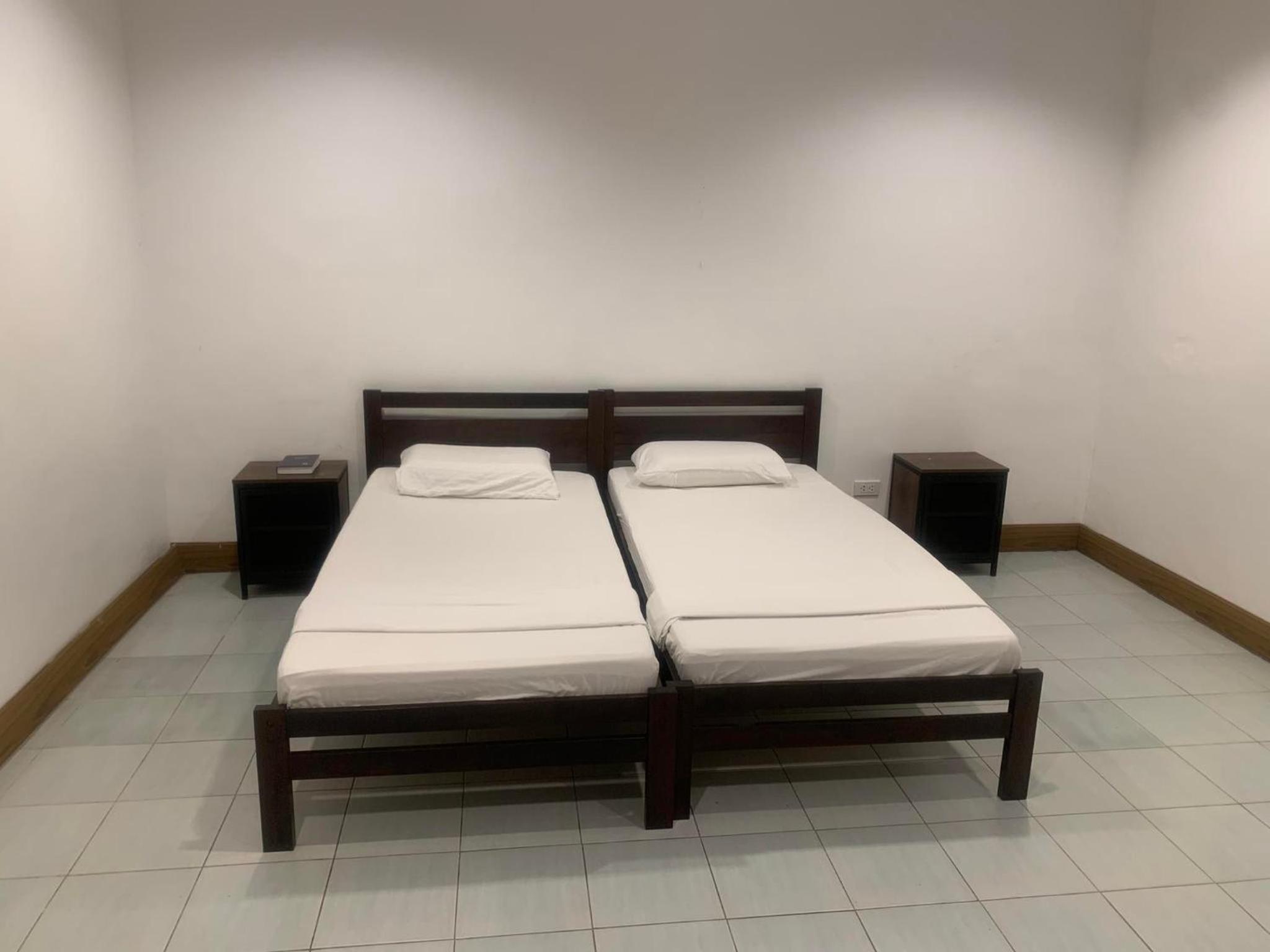 Deluxe Twin Room - Photo 2