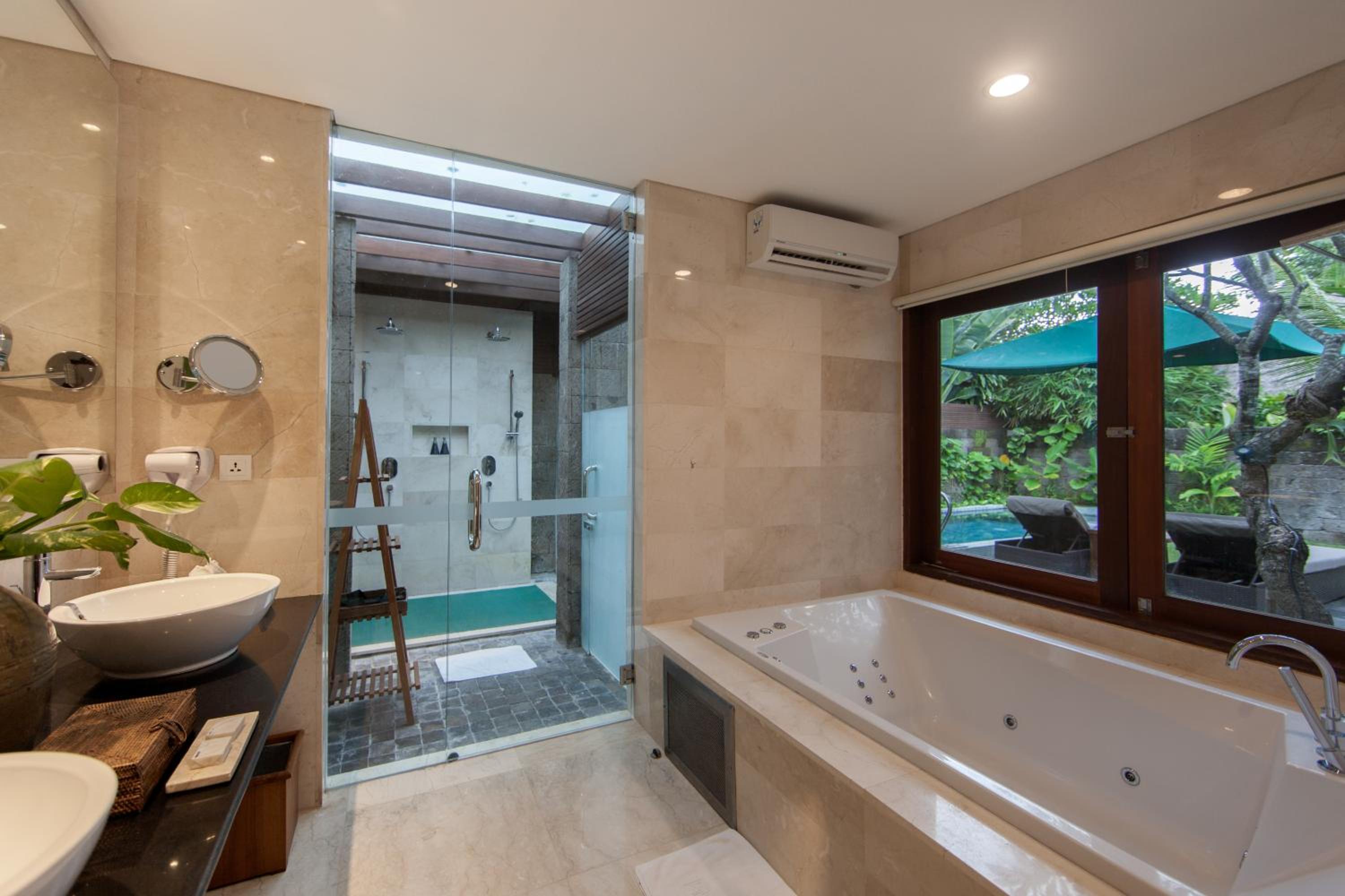 Premier Pool Villa - Photo 4