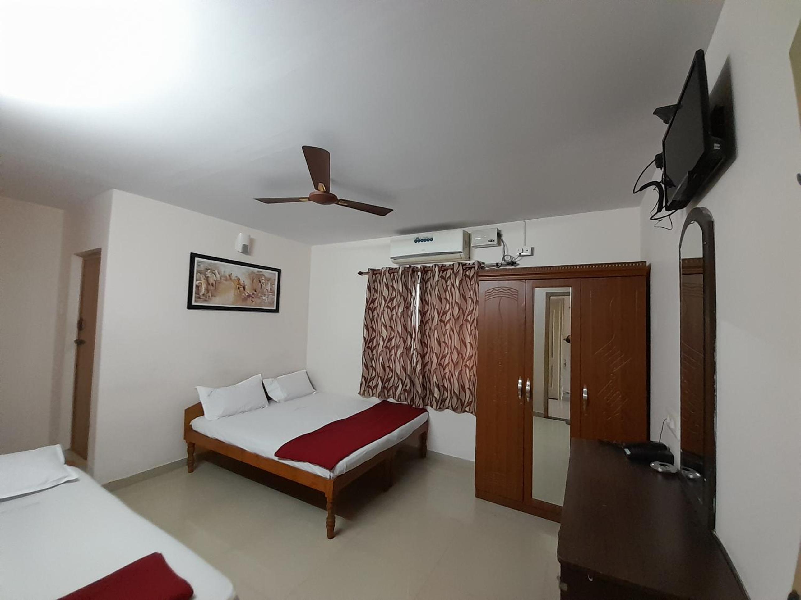Deluxe Triple Room - Photo 1