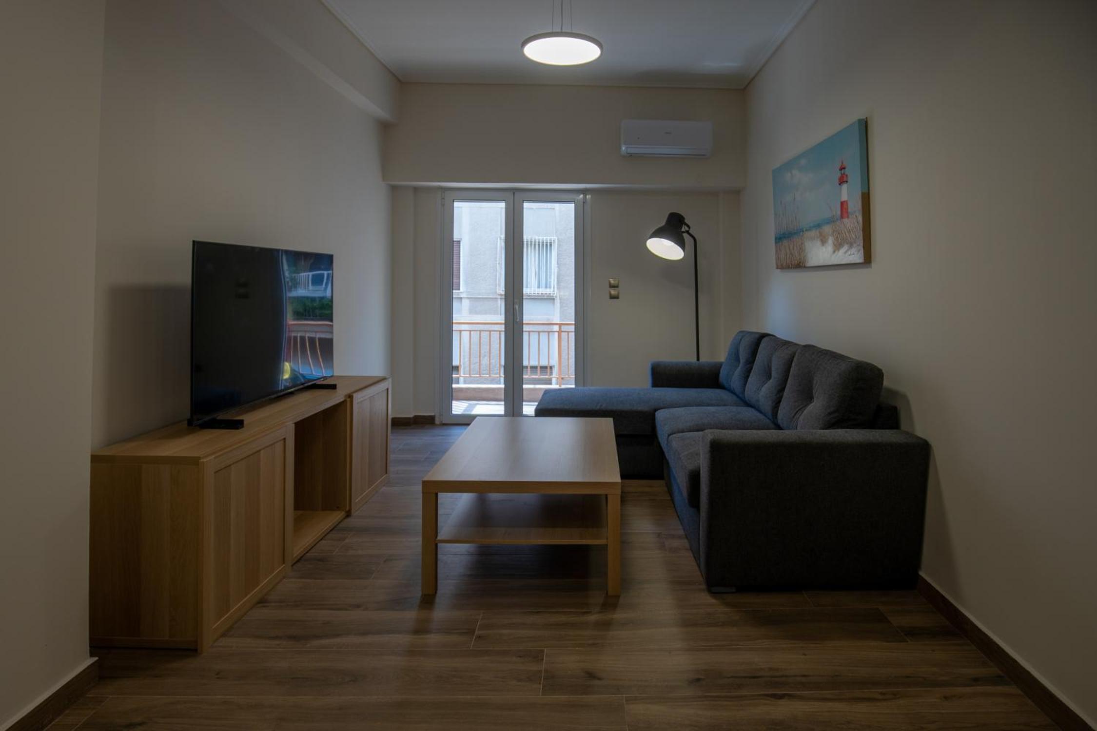 One-Bedroom Apartment photo 3