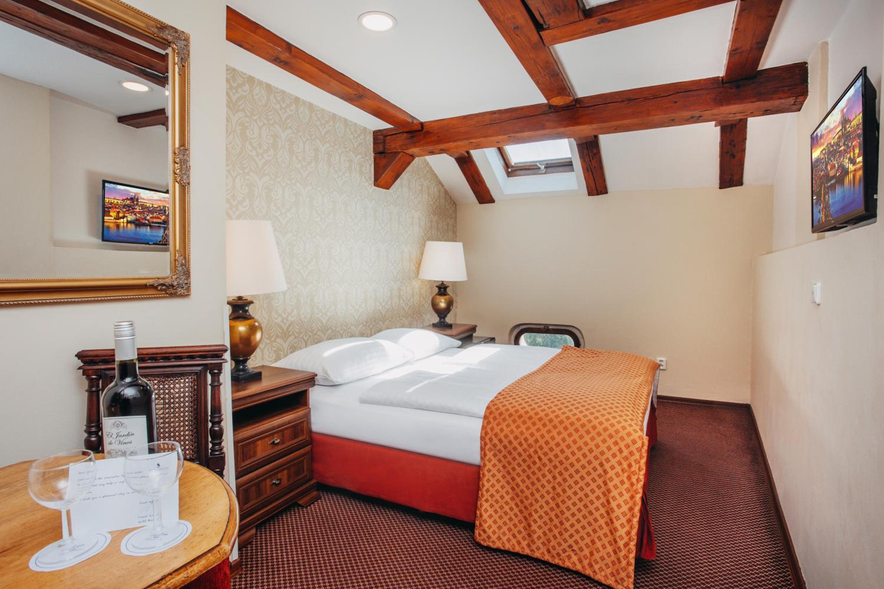 Small Room - Special Offer