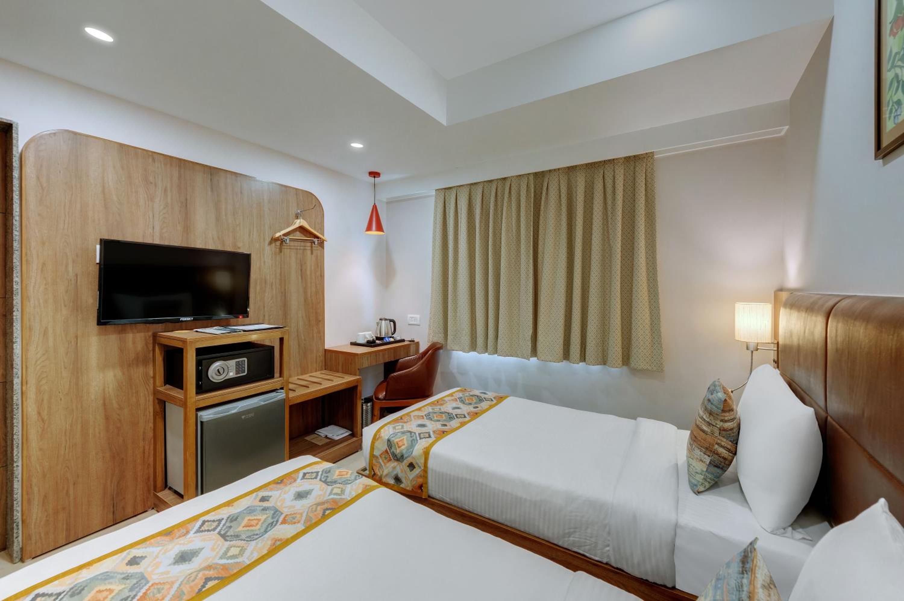Deluxe Room - Photo 1