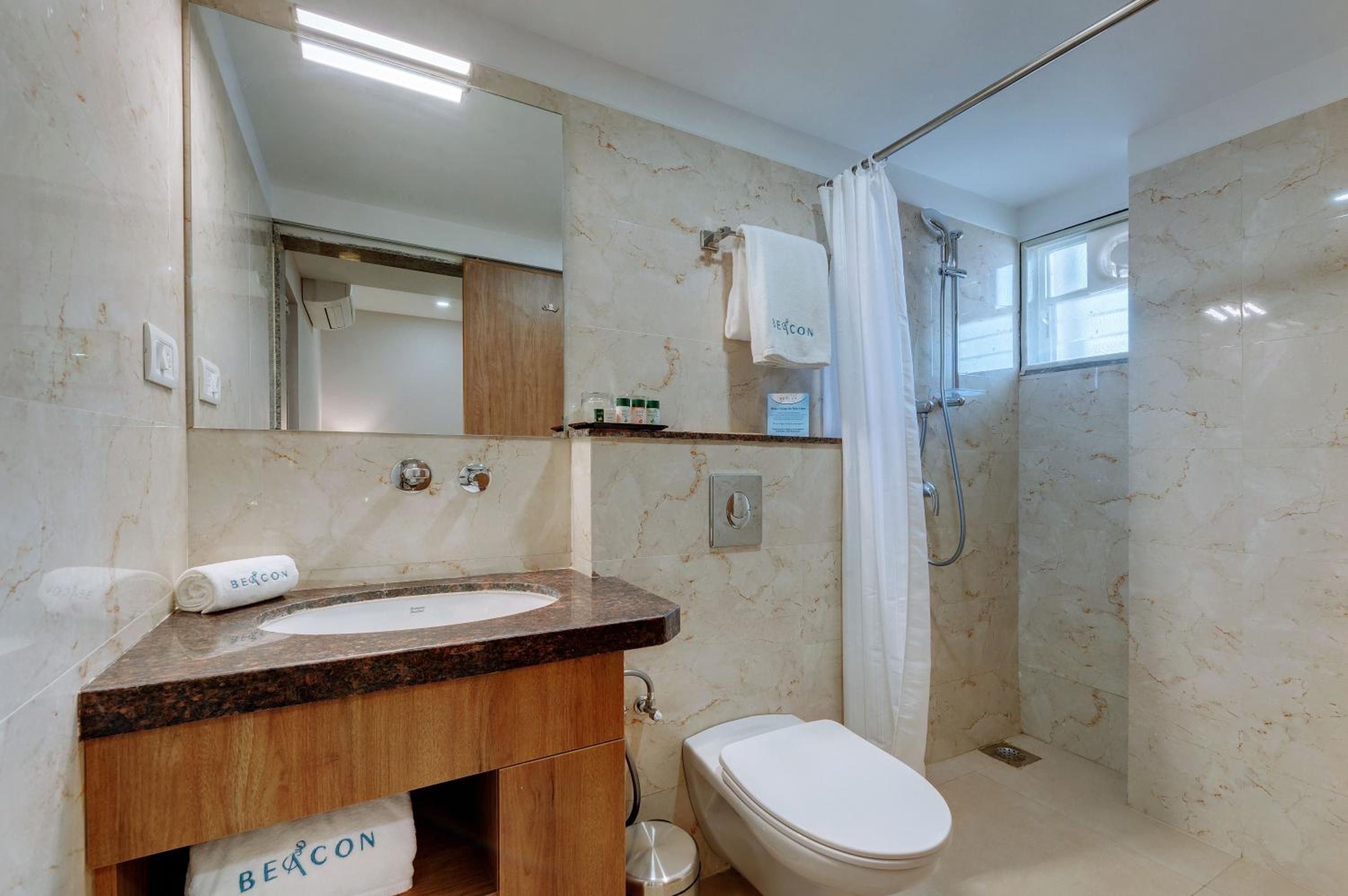 Deluxe Room - Photo 2