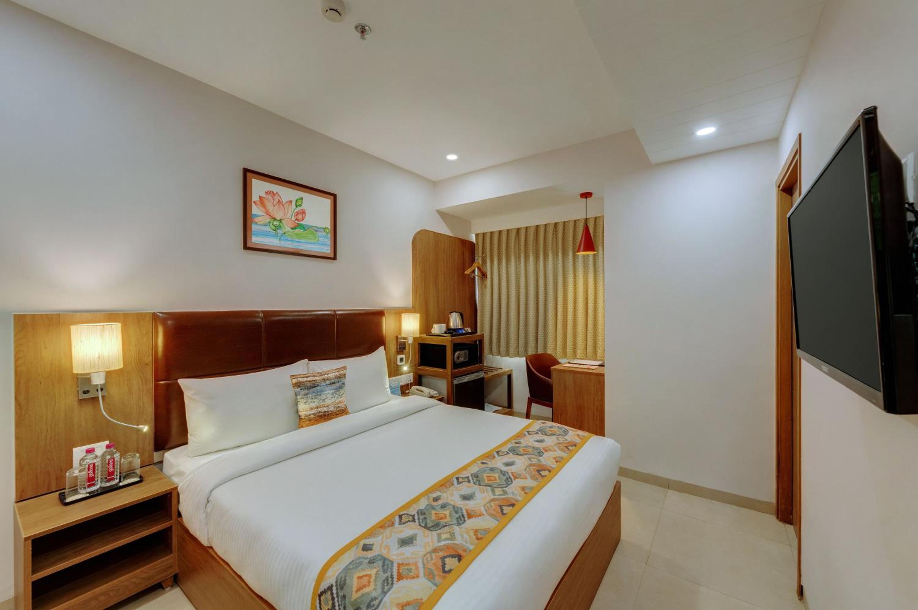 Deluxe Room - Photo 3
