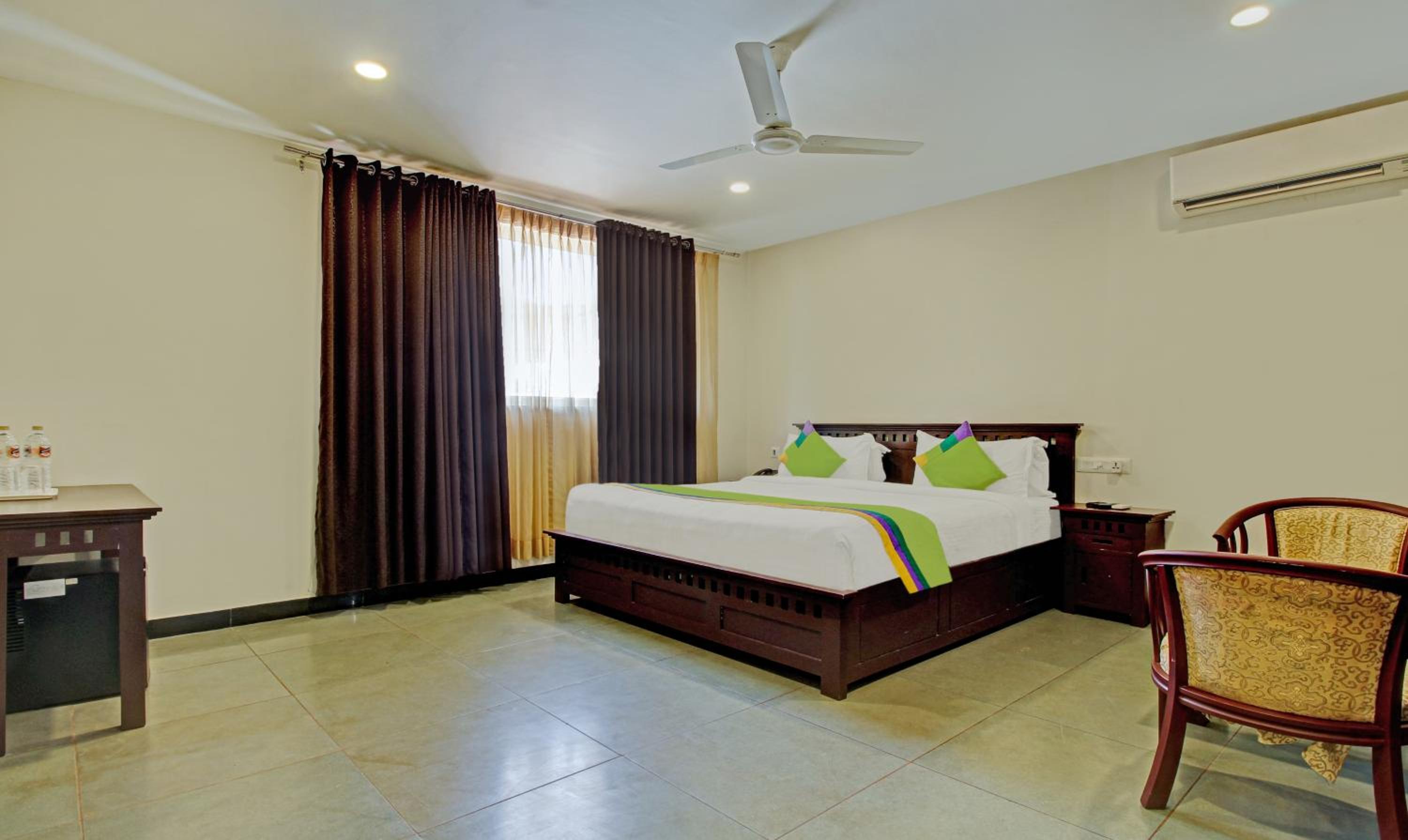 Deluxe Room - Photo 1