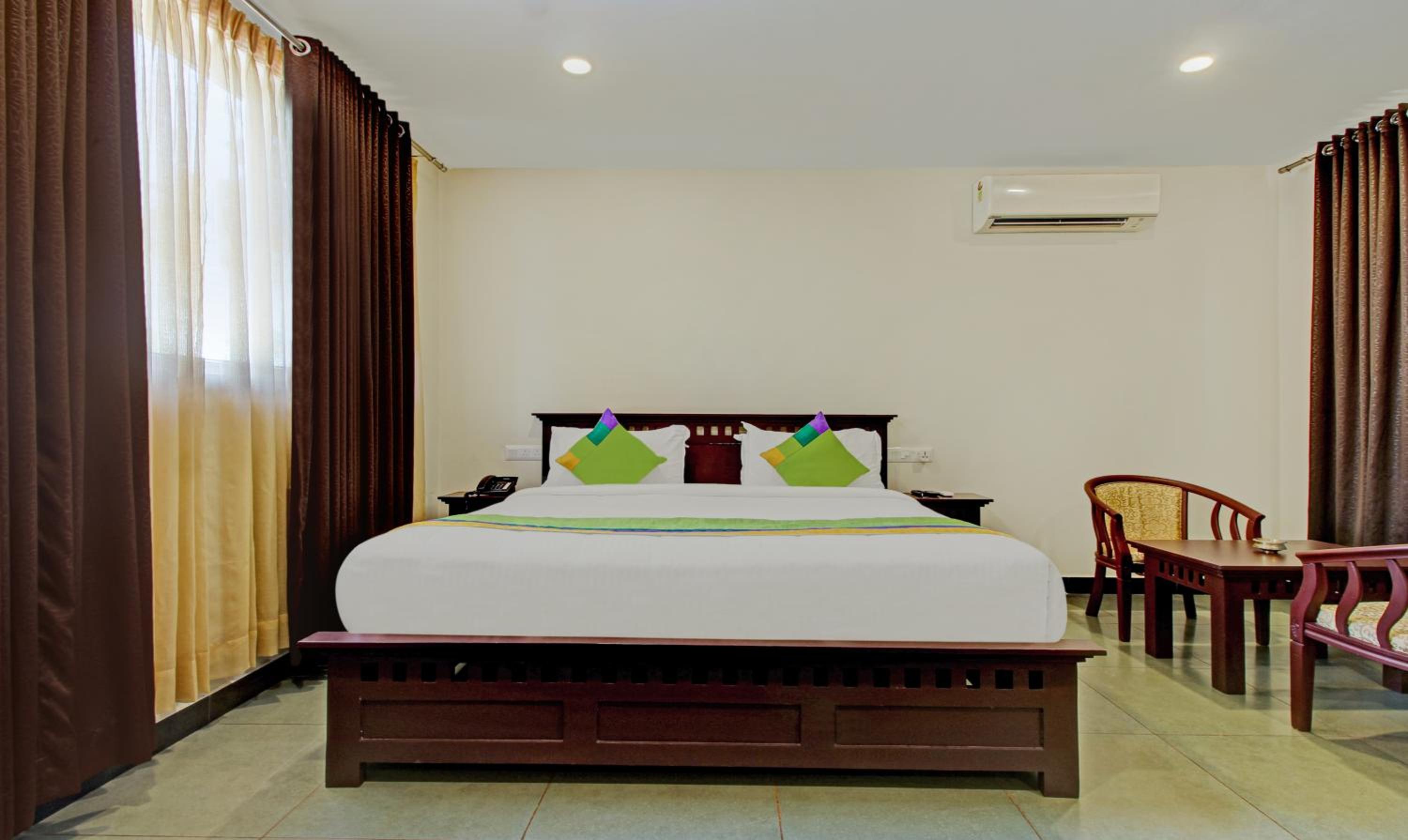 Deluxe Room - Photo 3