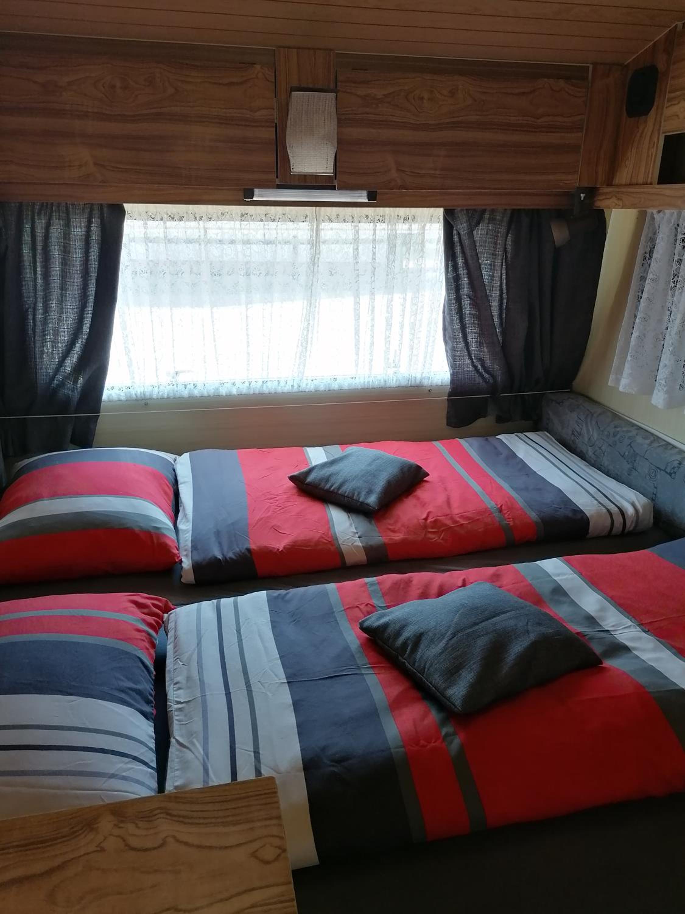 Double or Twin Room with Mountain View - Photo 4