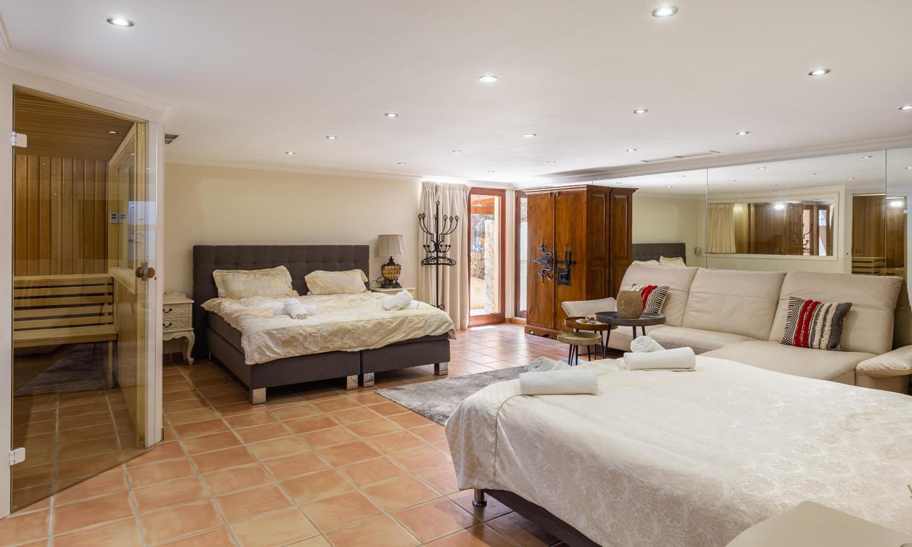 Villa with Sea View thumbnail 6