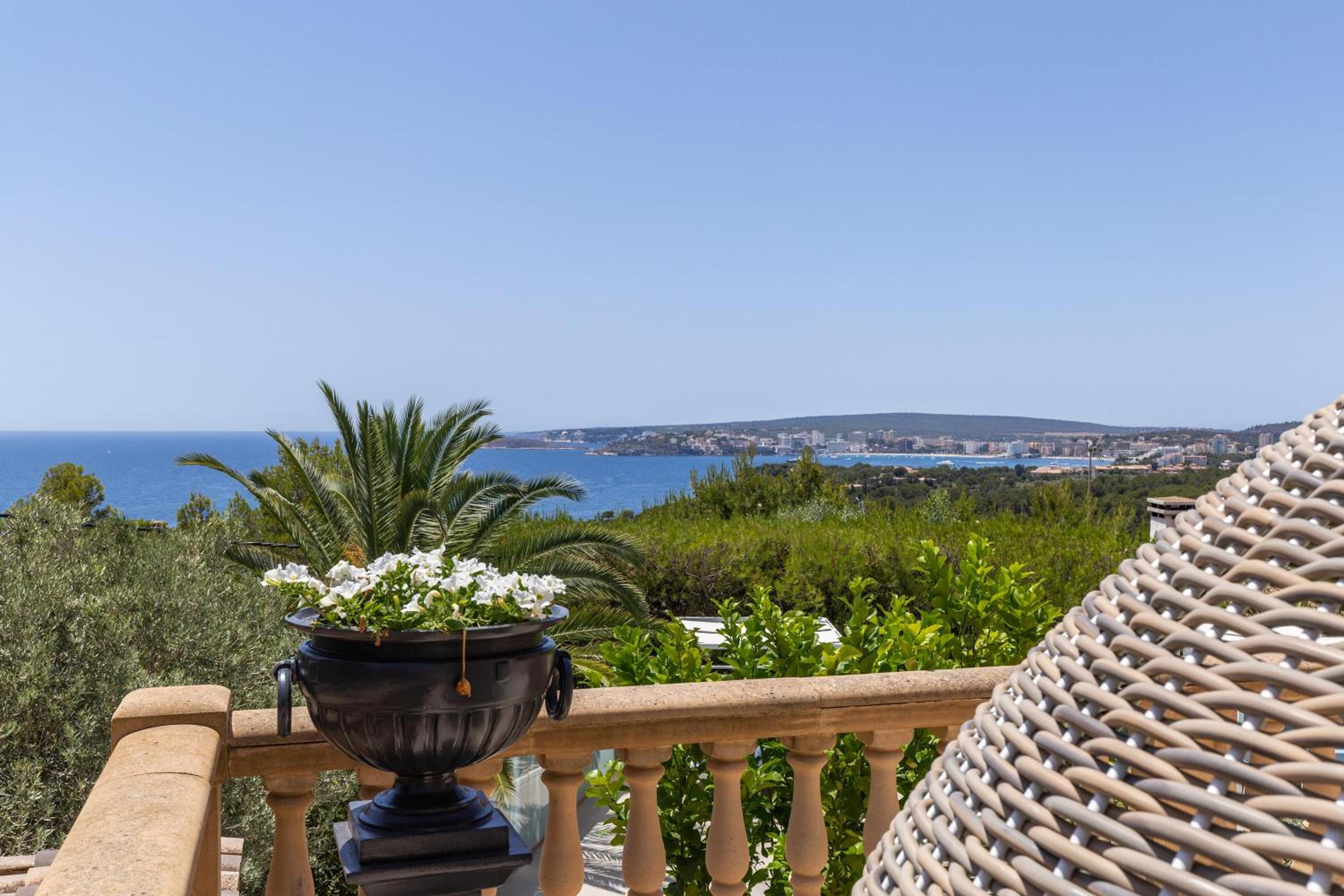 Villa with Sea View