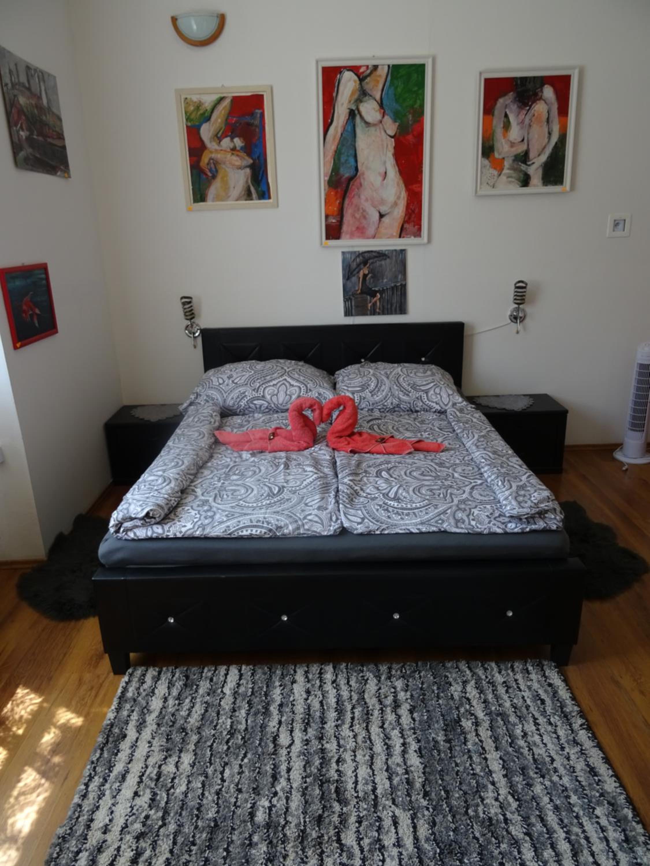 Large Double Room photo 1