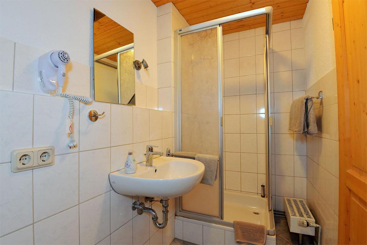 Apartment photo 2