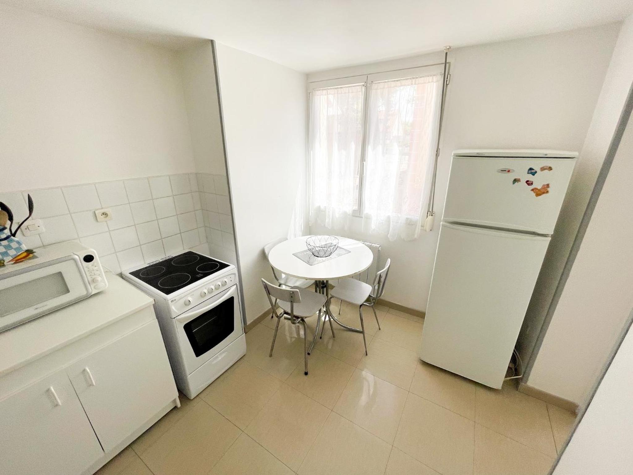 Apartment with Shower