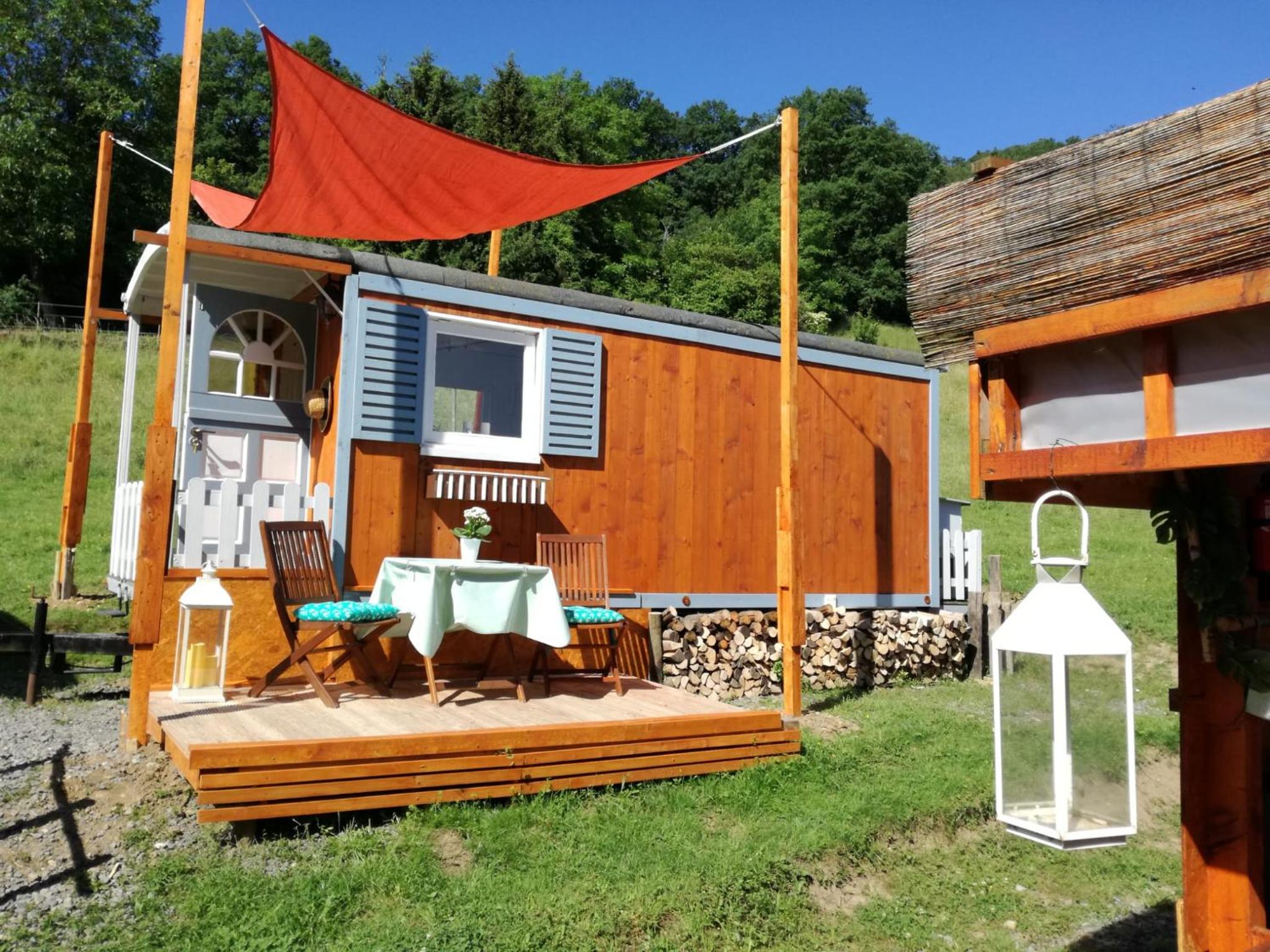 Mobile Home photo 2