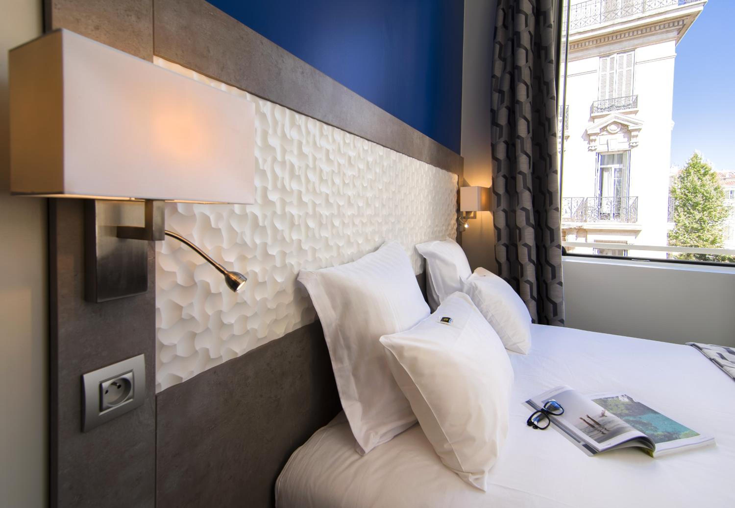 Superior Double Room with Large bed and Shower - Photo 6