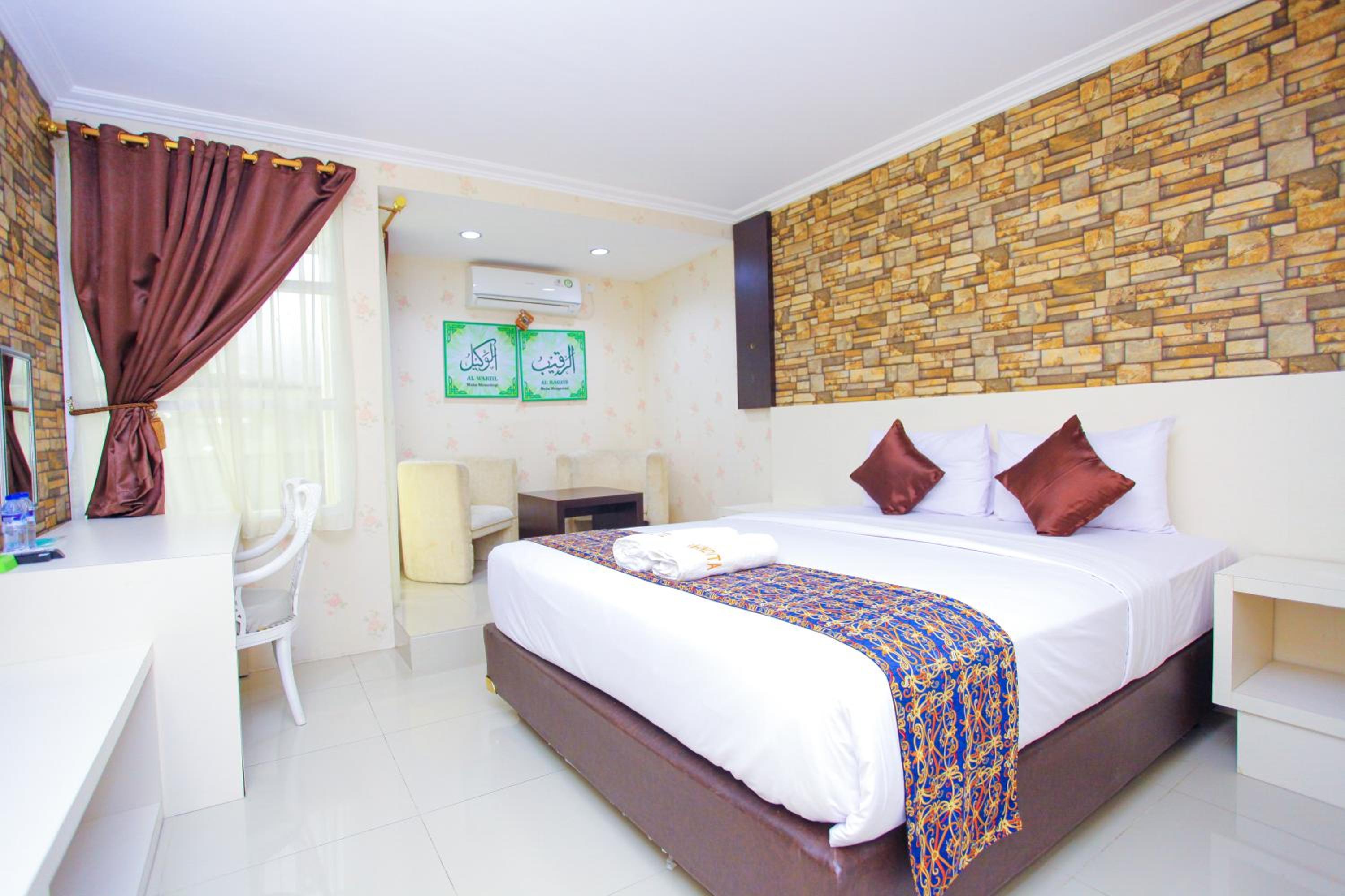 Deluxe Double Room - Photo 1