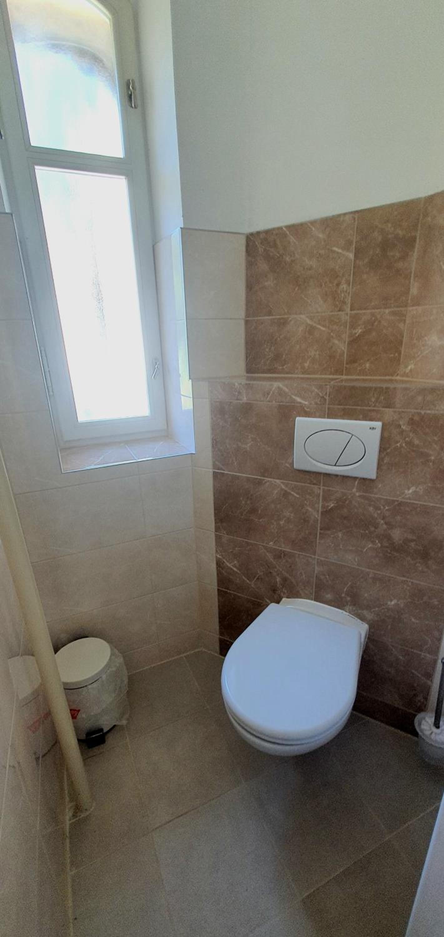 Economy Single Room with Shared Bathroom photo 3